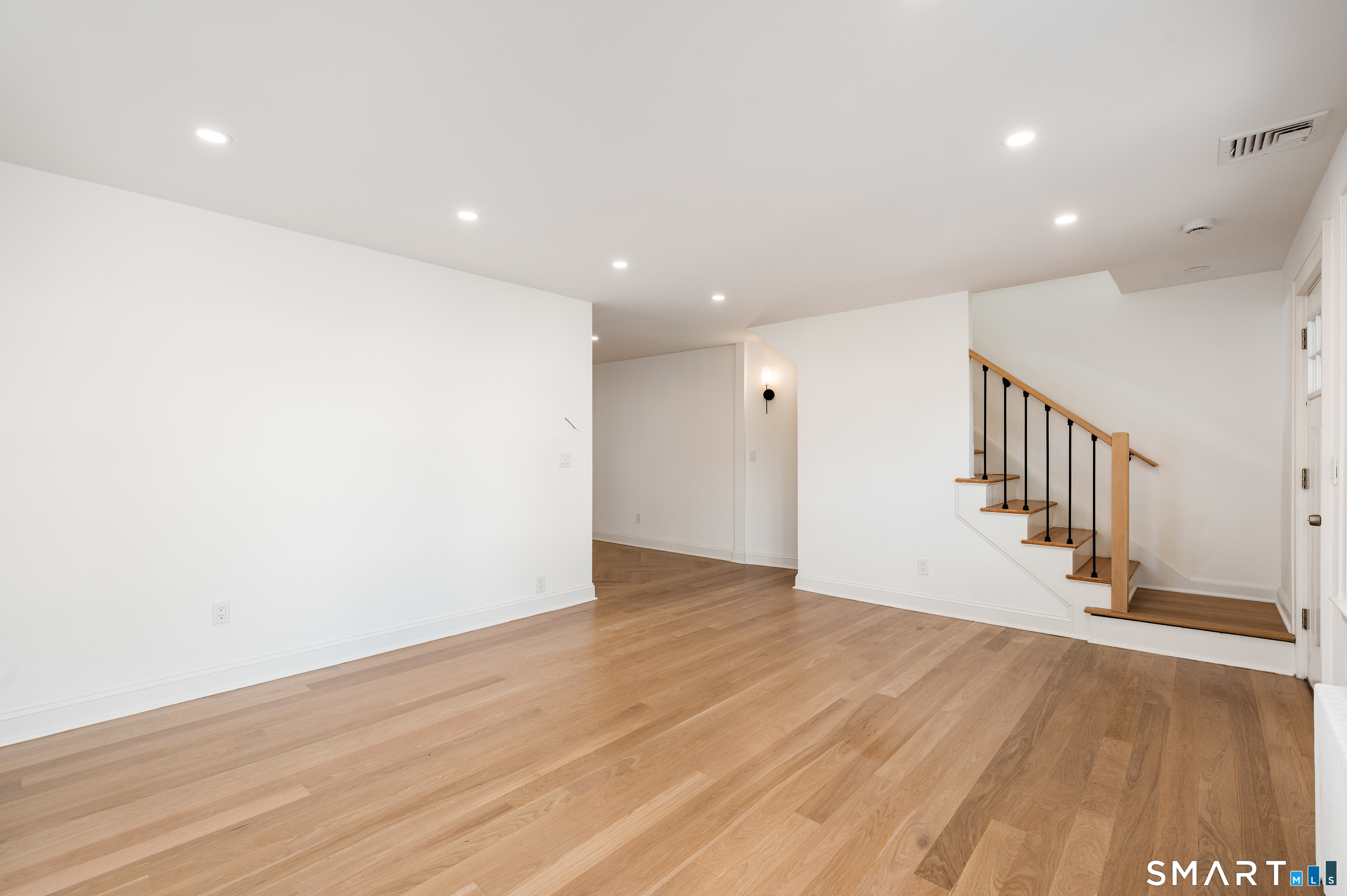 Foto 8 de Casa en renta en 3 Devon Avenue, Norwalk, CT — $3,750/mes