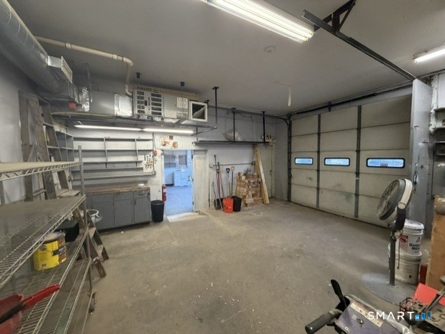 Foto 8 de Local comercial en venta en 7 Cross Street, Norwalk, CT — $649,000