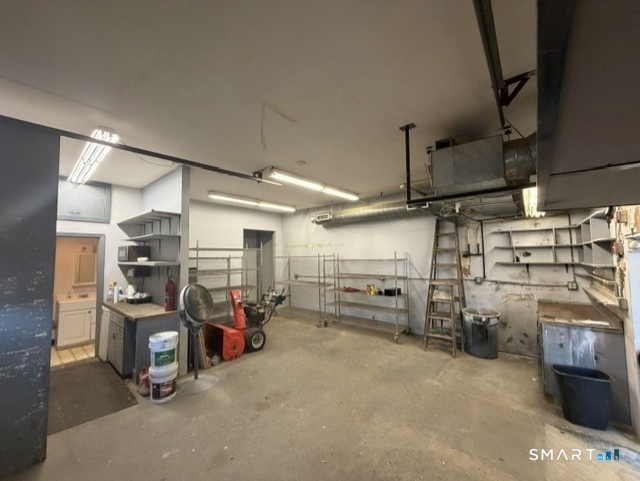 Foto 7 de Local comercial en venta en 7 Cross Street, Norwalk, CT — $649,000