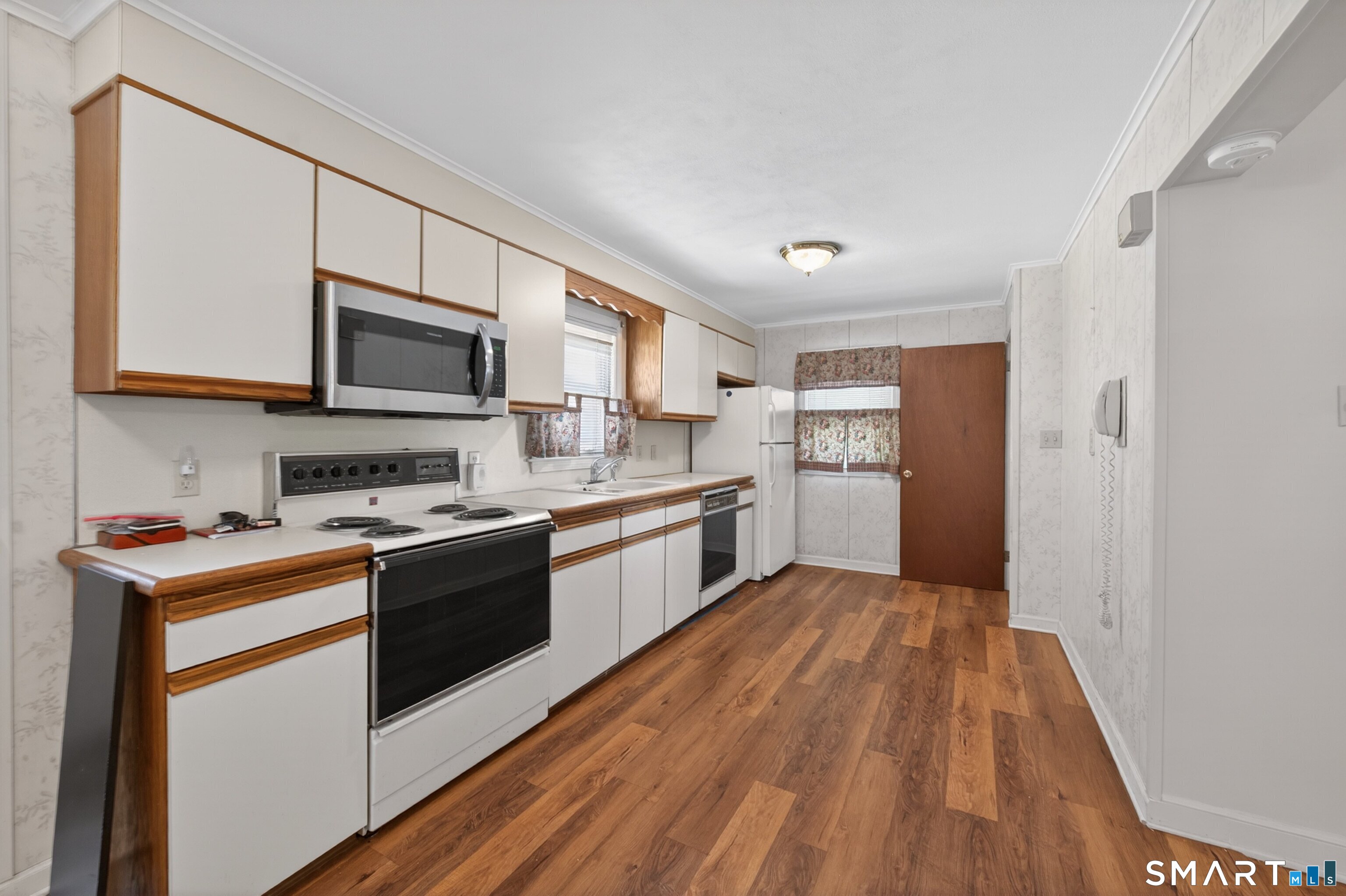 60 Gilbert Avenue photo 15