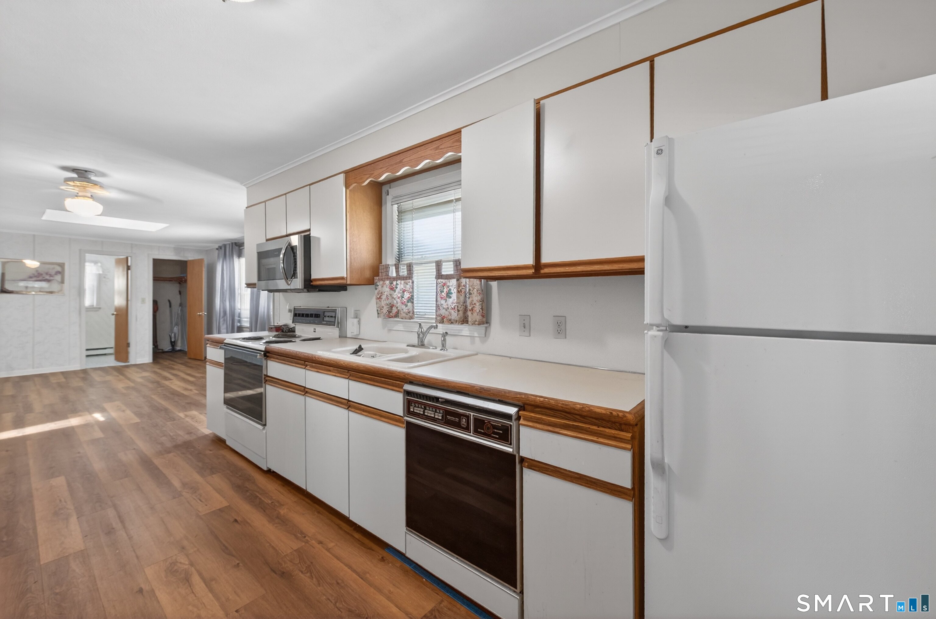 60 Gilbert Avenue photo 17