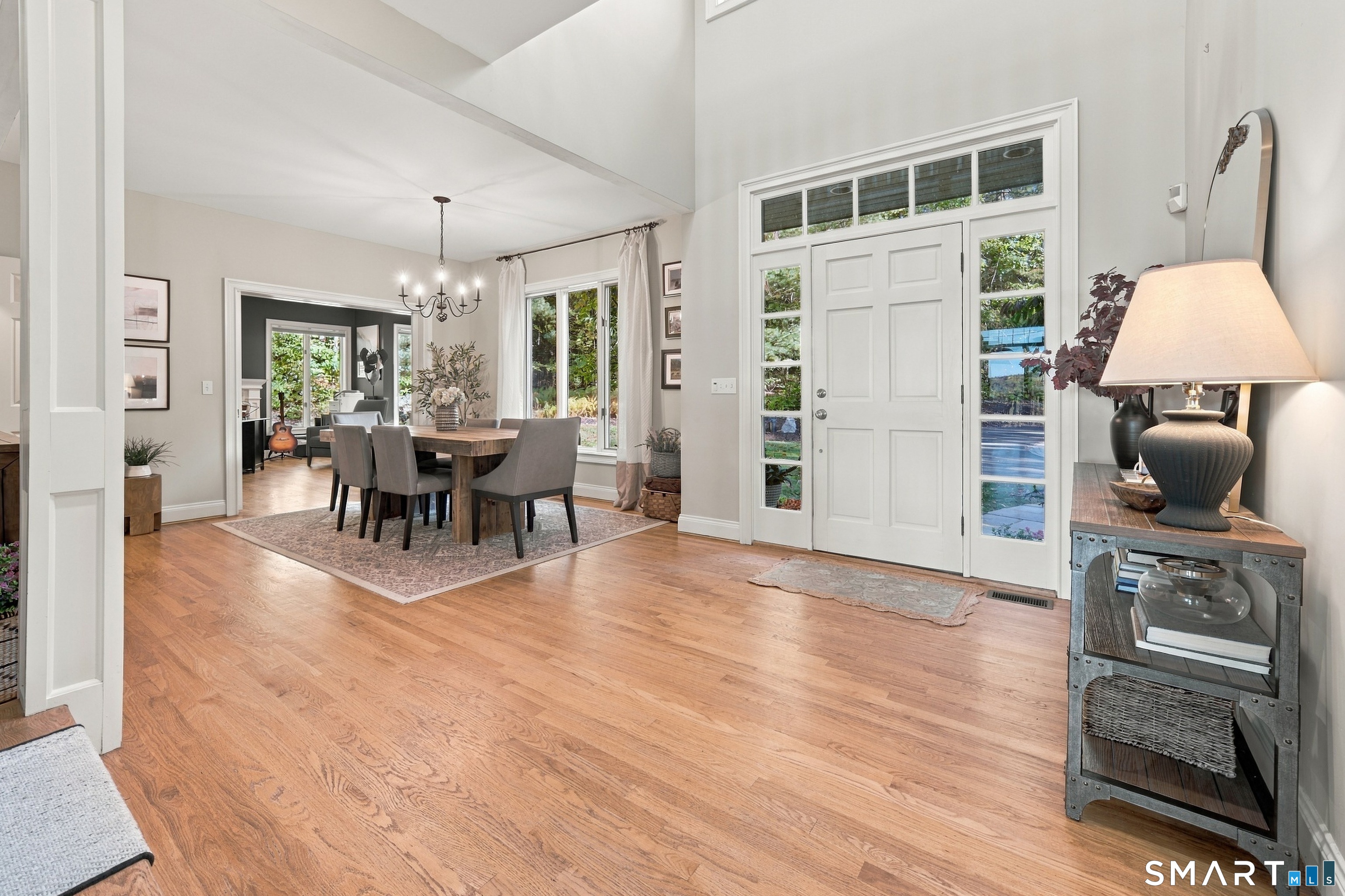 100 Robin Drive photo 8
