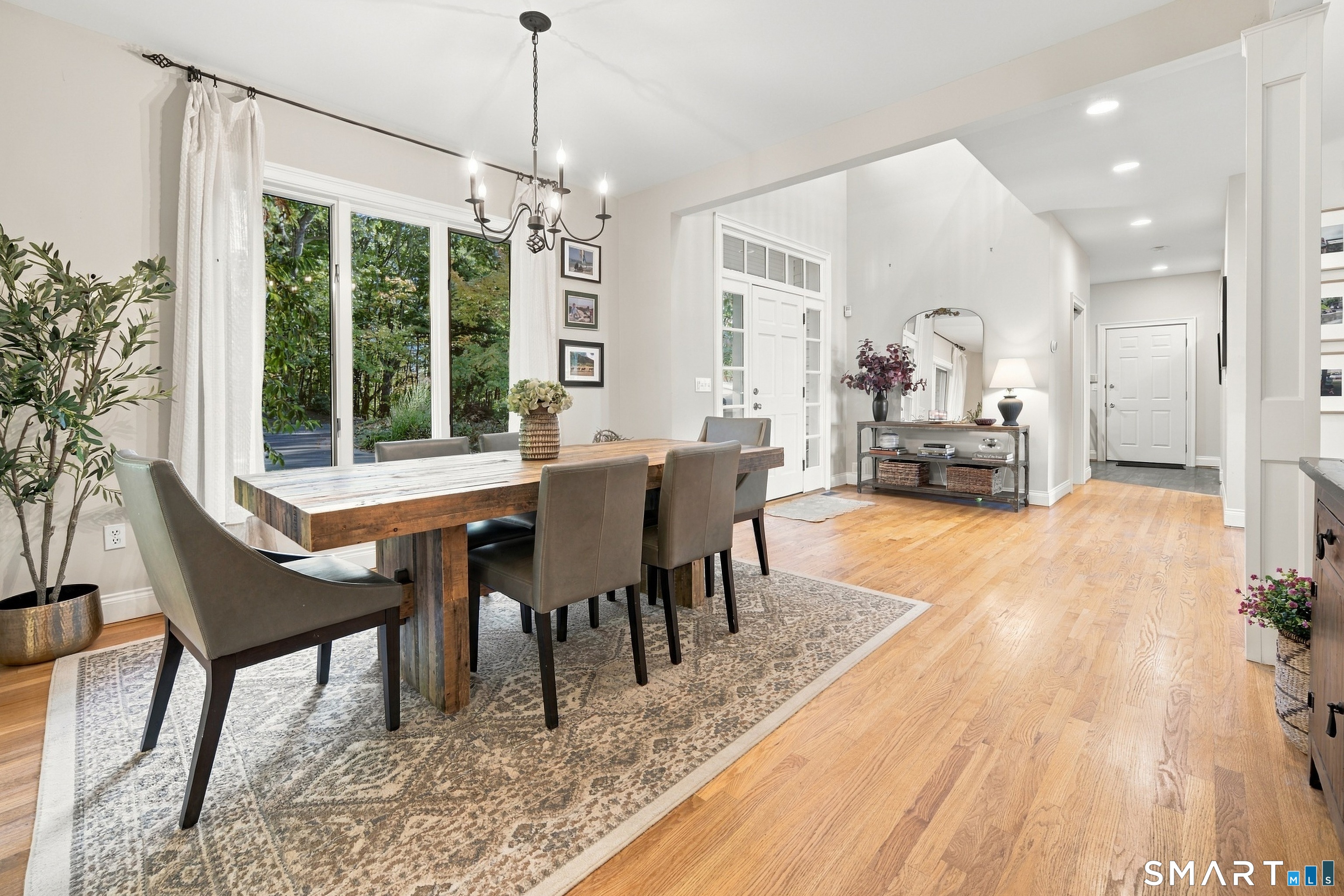 100 Robin Drive photo 11