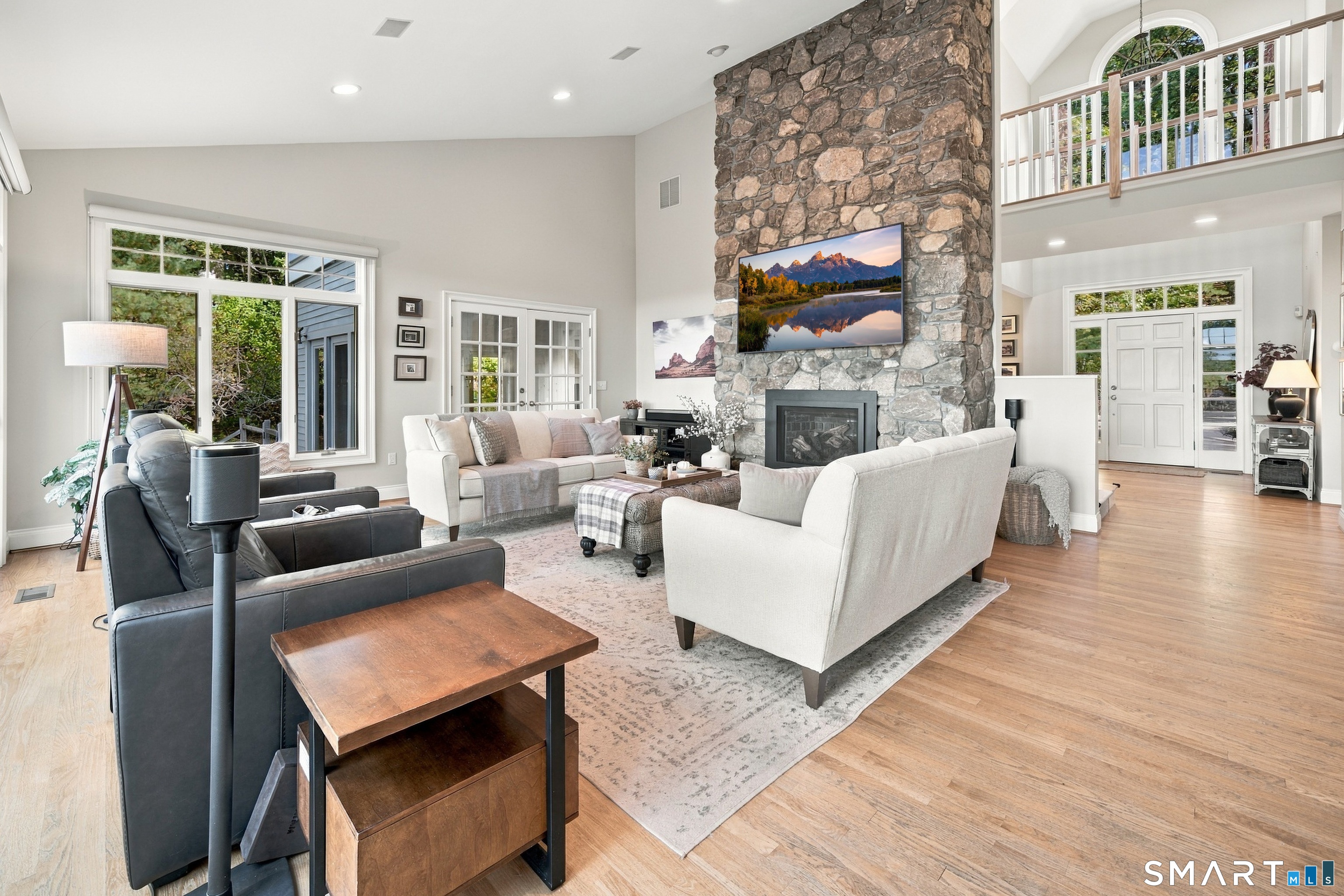 100 Robin Drive photo 13