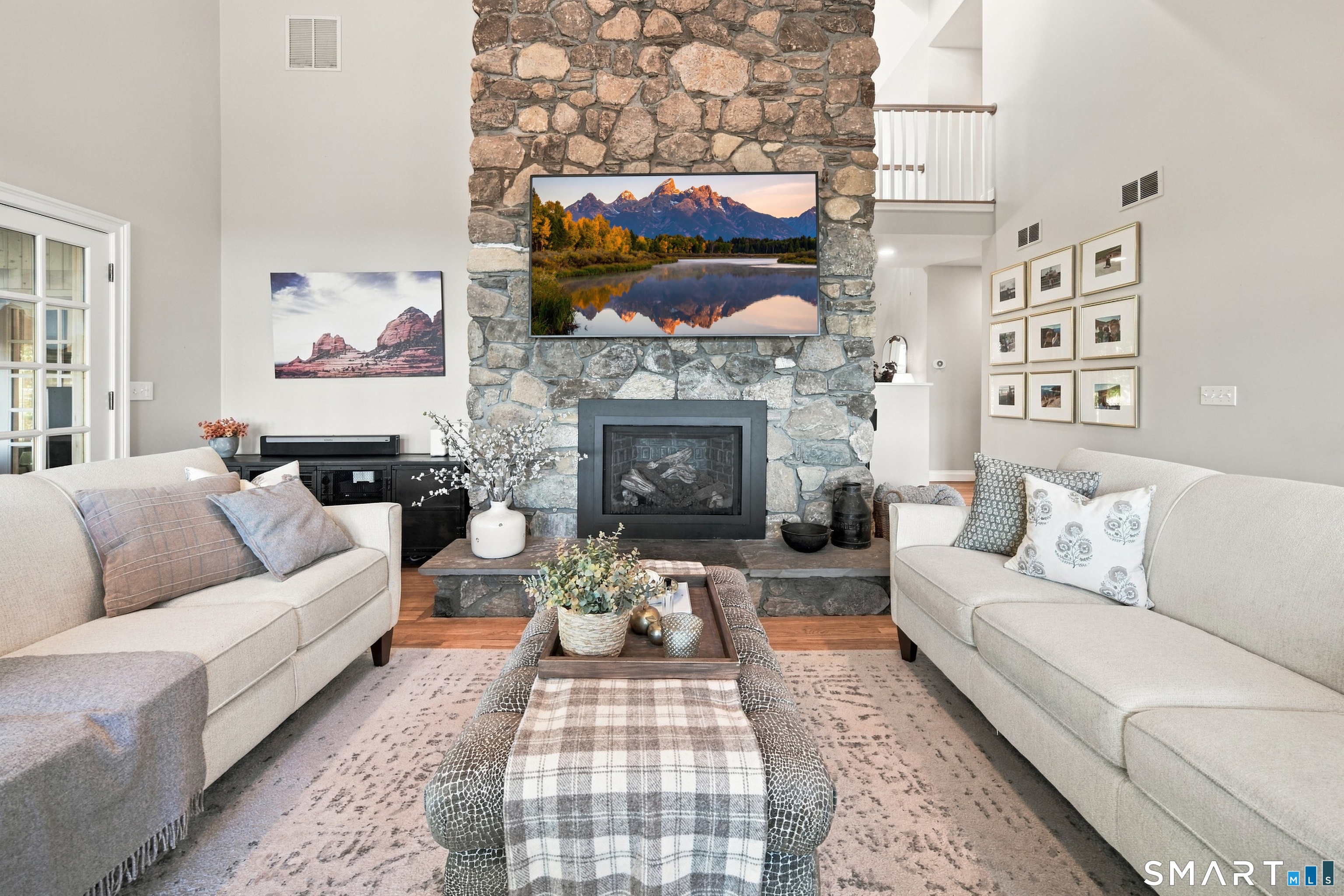 100 Robin Drive photo 14