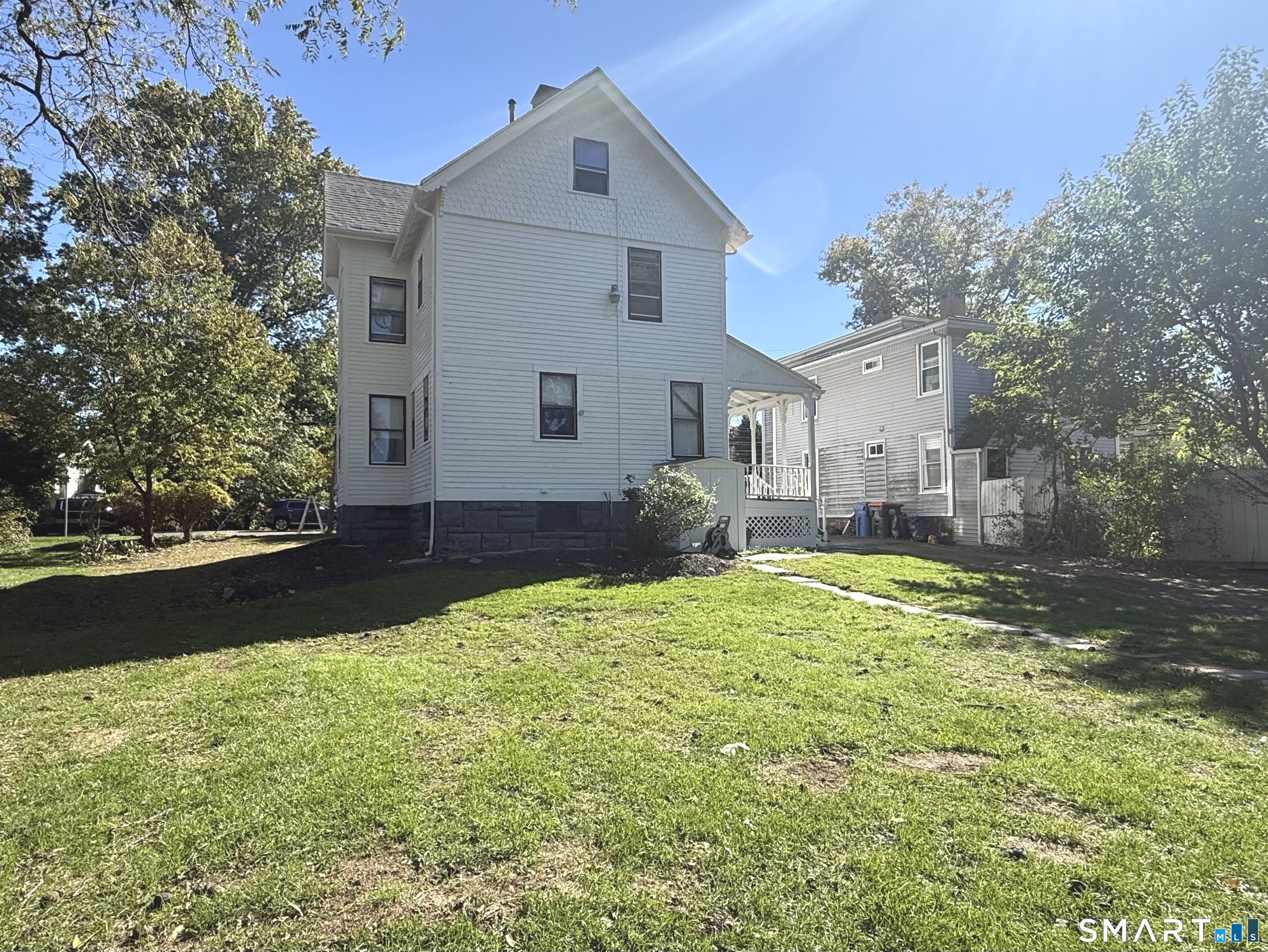 185 Curtis Street photo 19