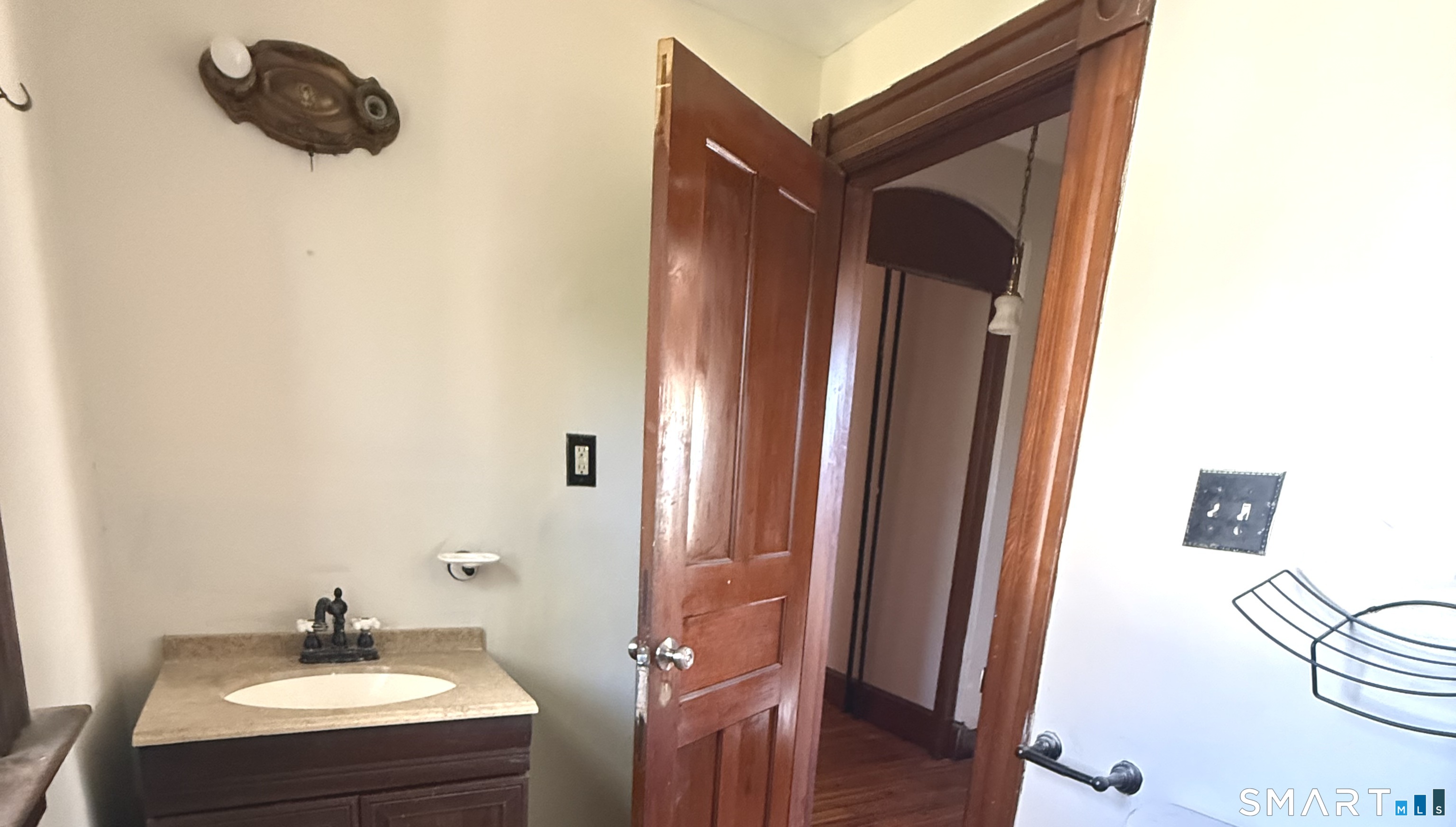 185 Curtis Street photo 16