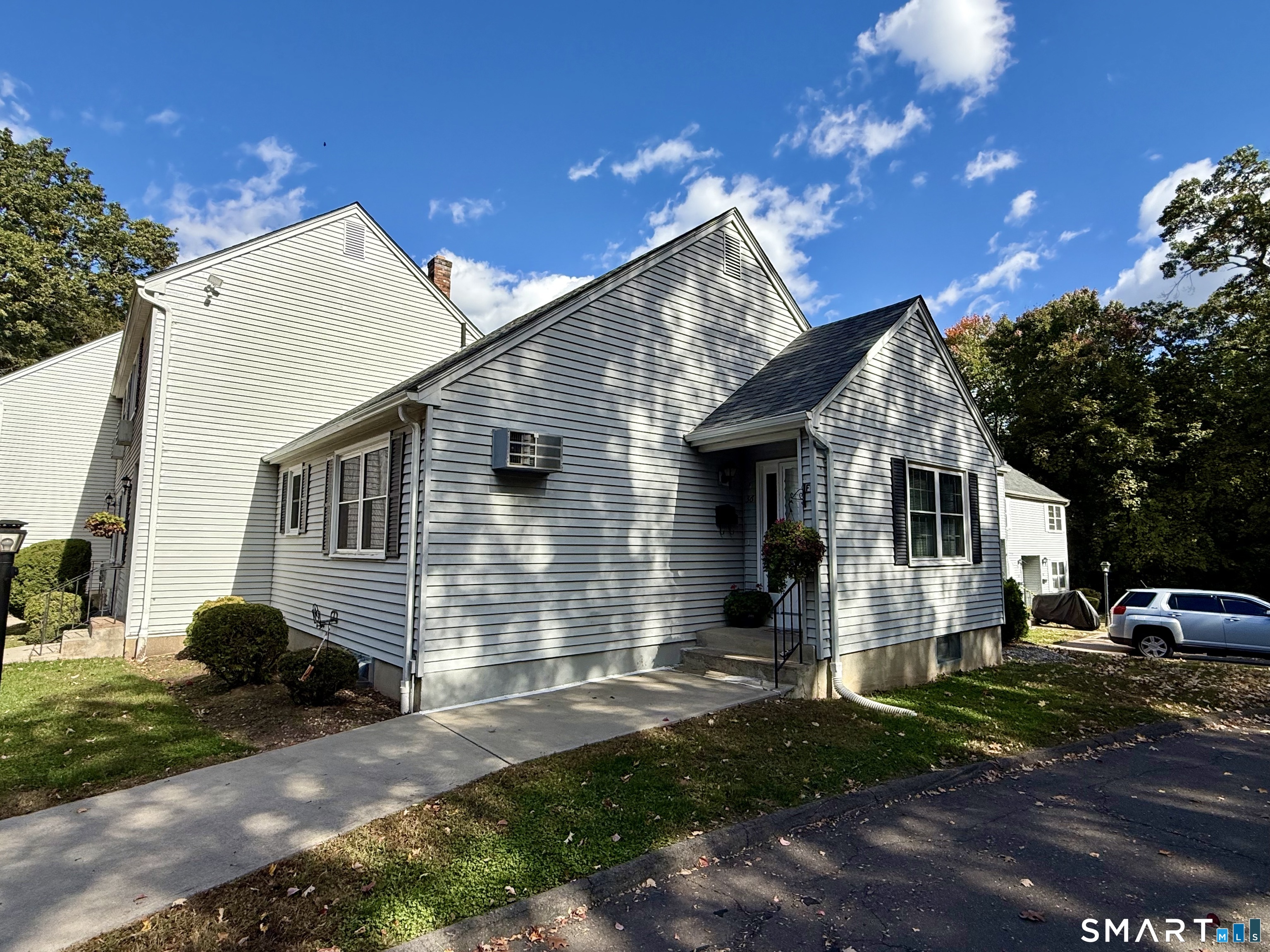 36 Grove Street Unit #F photo 17