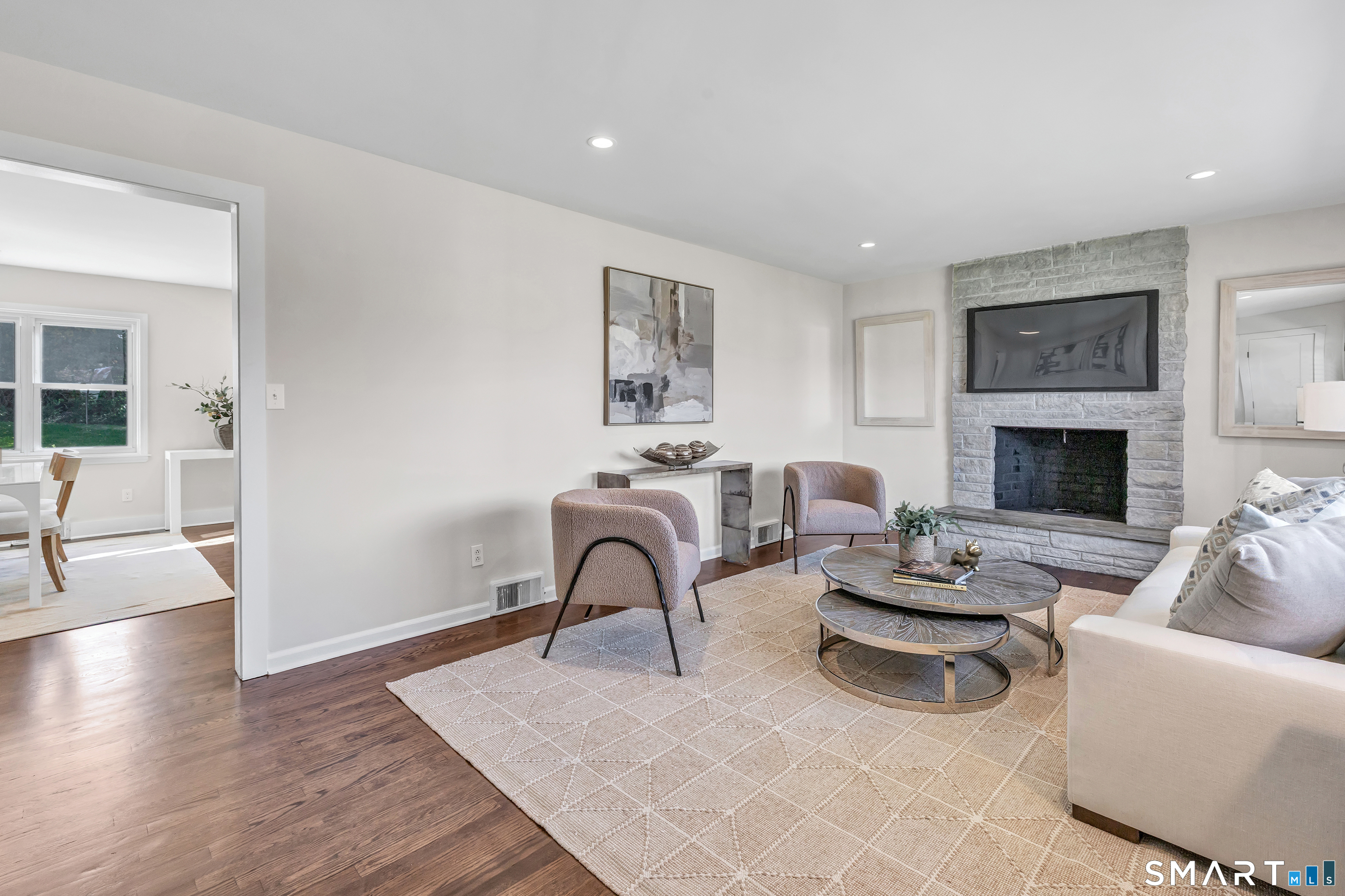 Foto 8 de Casa en venta en 49 Sunrise Avenue, Trumbull, CT — $850,000
