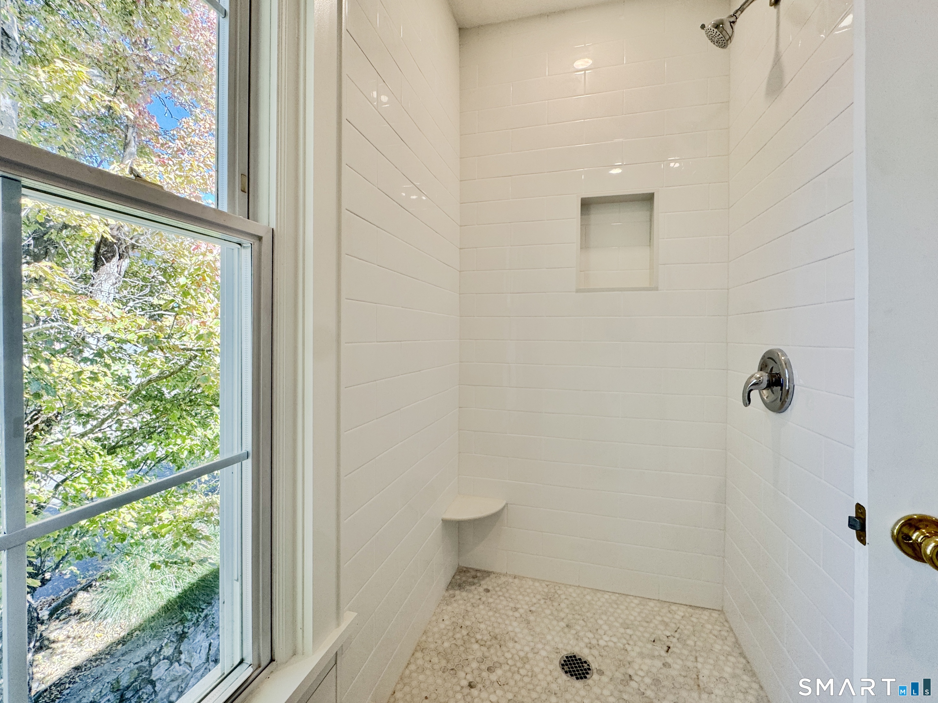 Foto 7 de Apartamento en renta en 44 Highview Avenue #2, Stamford, CT — $2,200/mes
