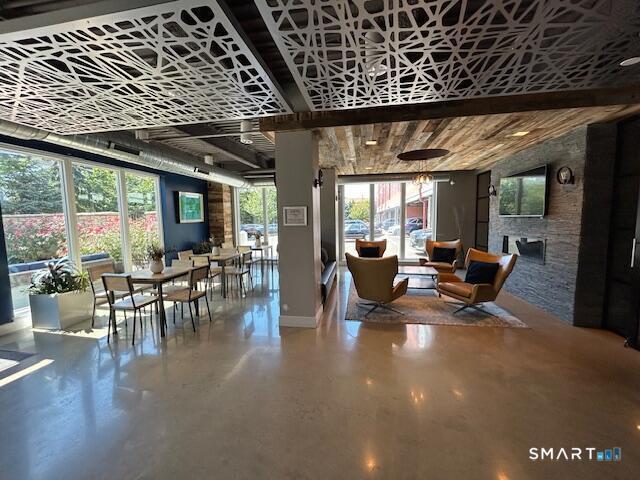 Foto 8 de Renta en 112A Southfield Avenue #417, Stamford, CT — $3,920/mes