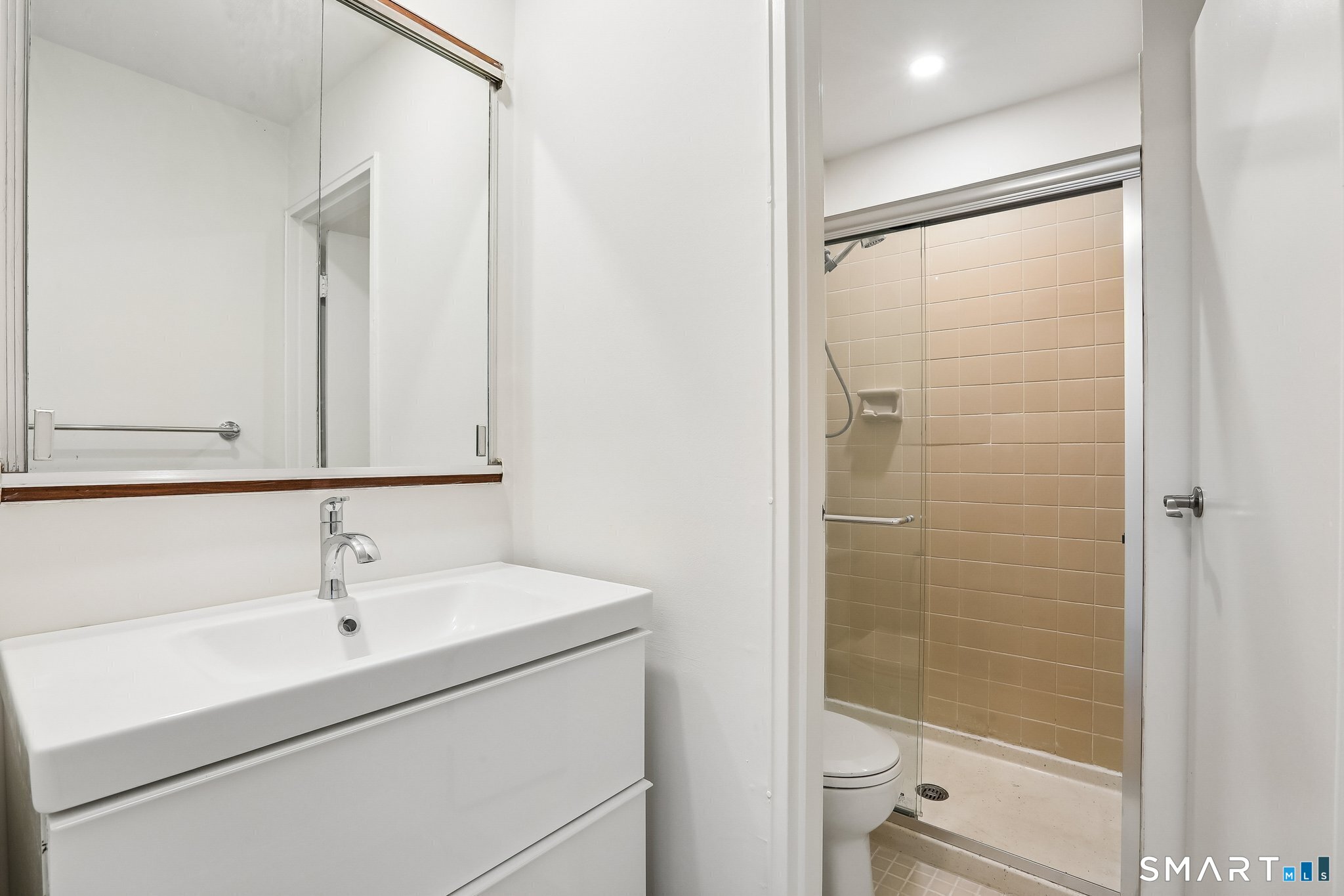 9 Lawson, Unit 9 photo 16