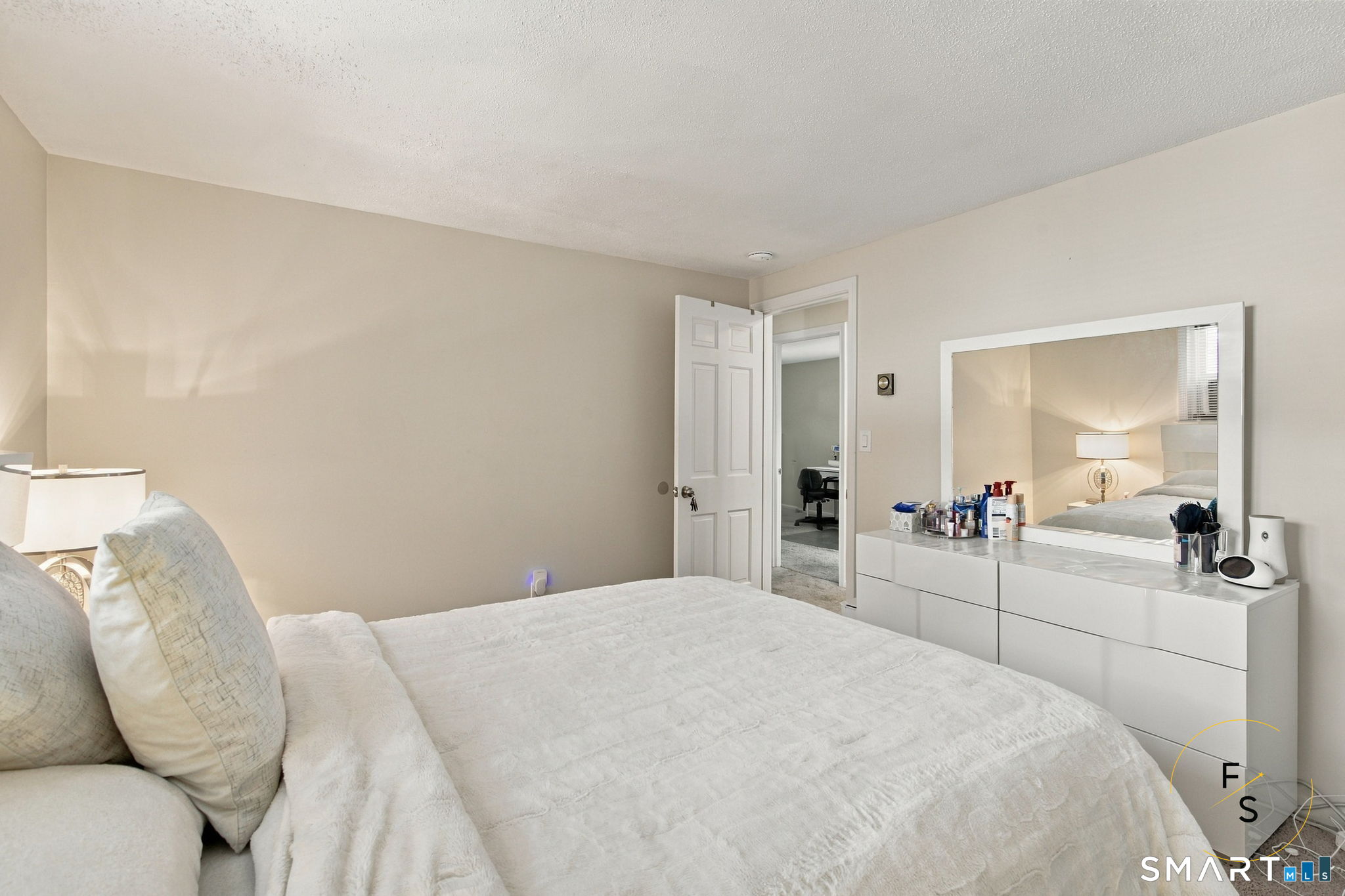 17 Pioneer Drive photo 14