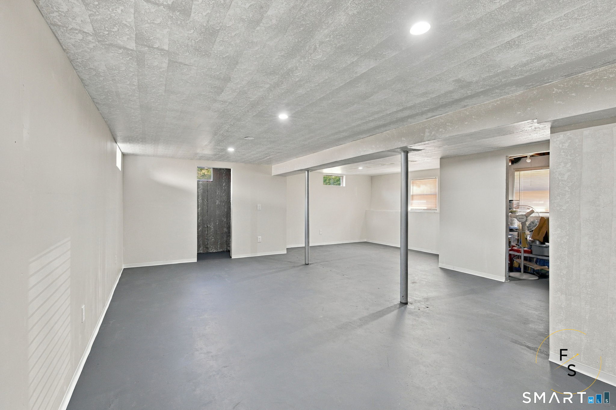 17 Pioneer Drive photo 23