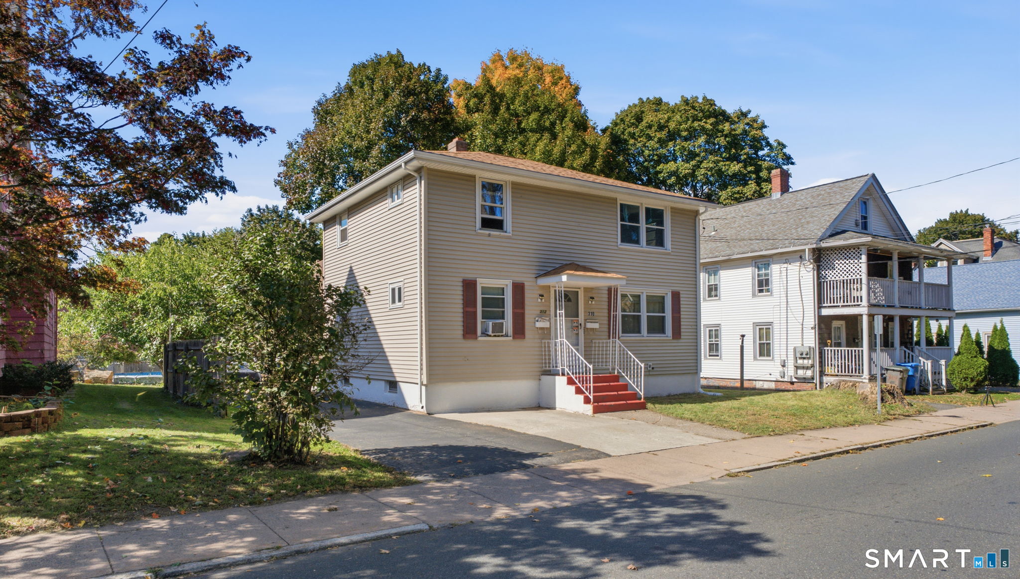 Photo 2 of Multi family home for sale at 310 Spruce St, Manchester, CT 06040 | MLS# 24213070 | Listing updated on 2026-10-09
