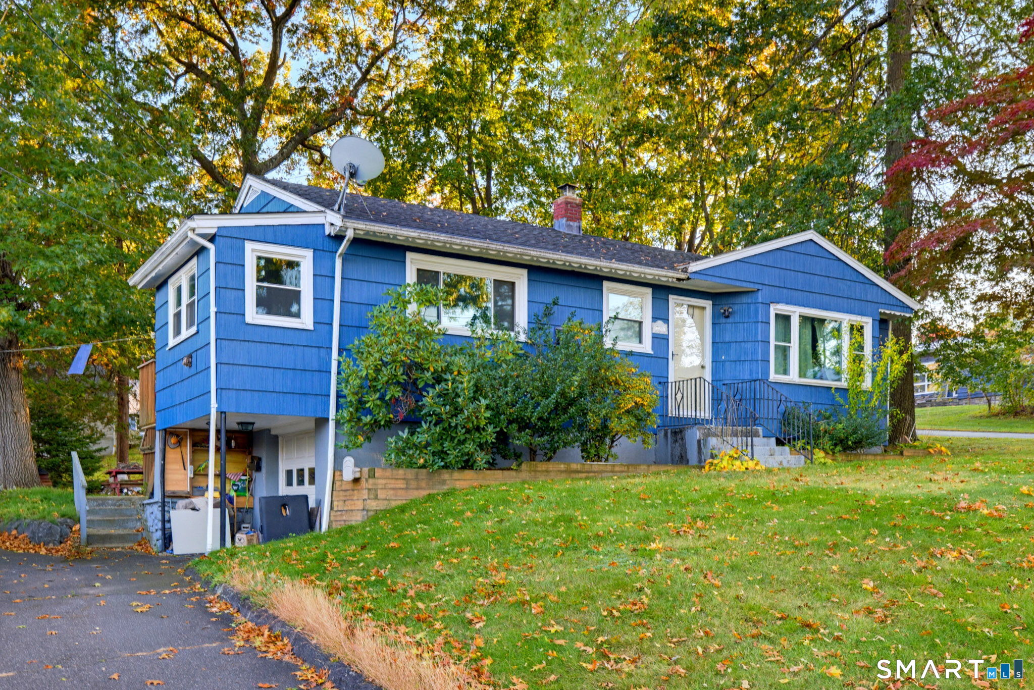Photo 1 of Single family home for sale at 125 Geary Ave, Bristol, CT 06010 | MLS# 24213431 | Listing updated on 2026-10-10
