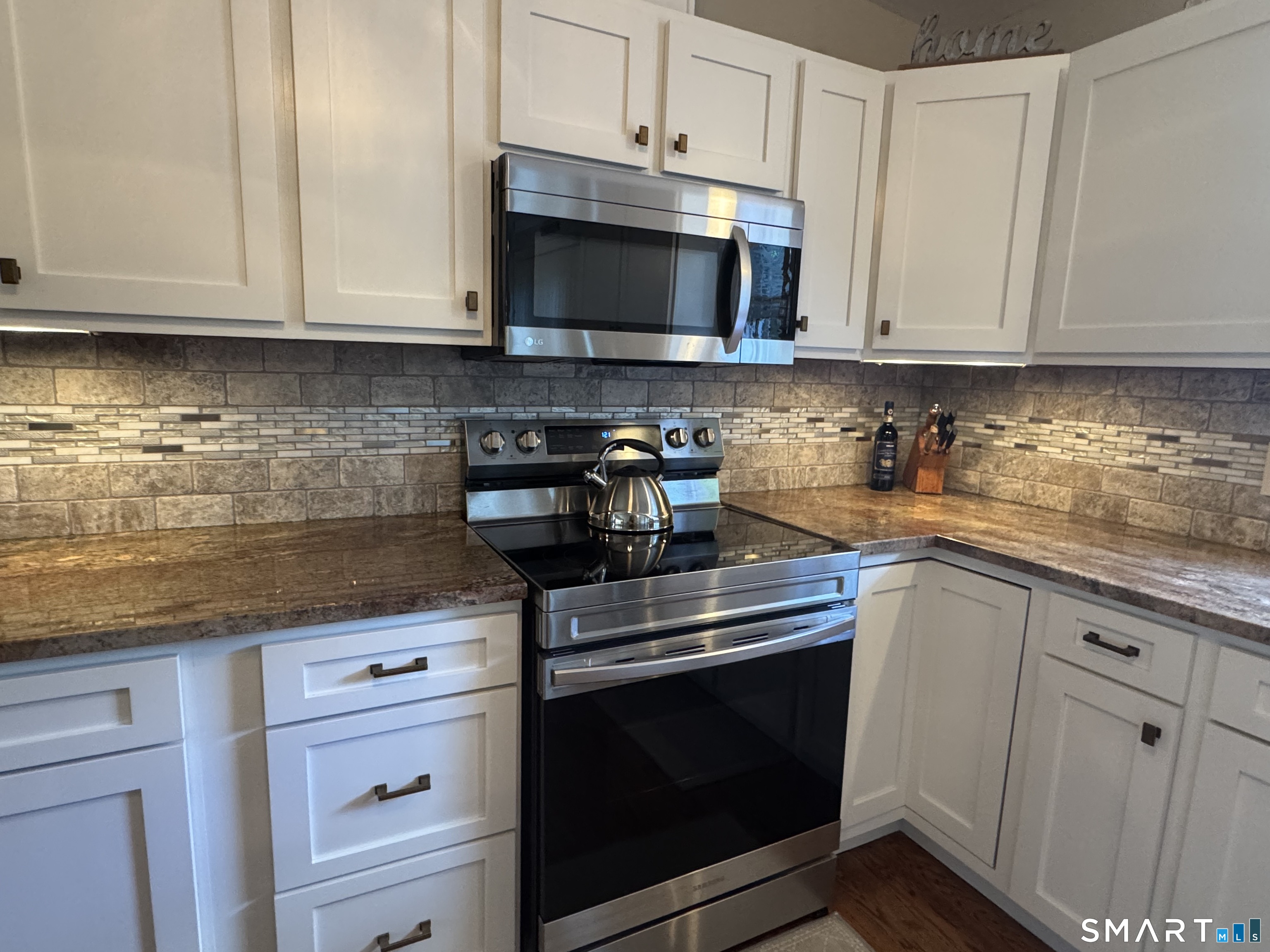 597 Silver Sands Road photo 15