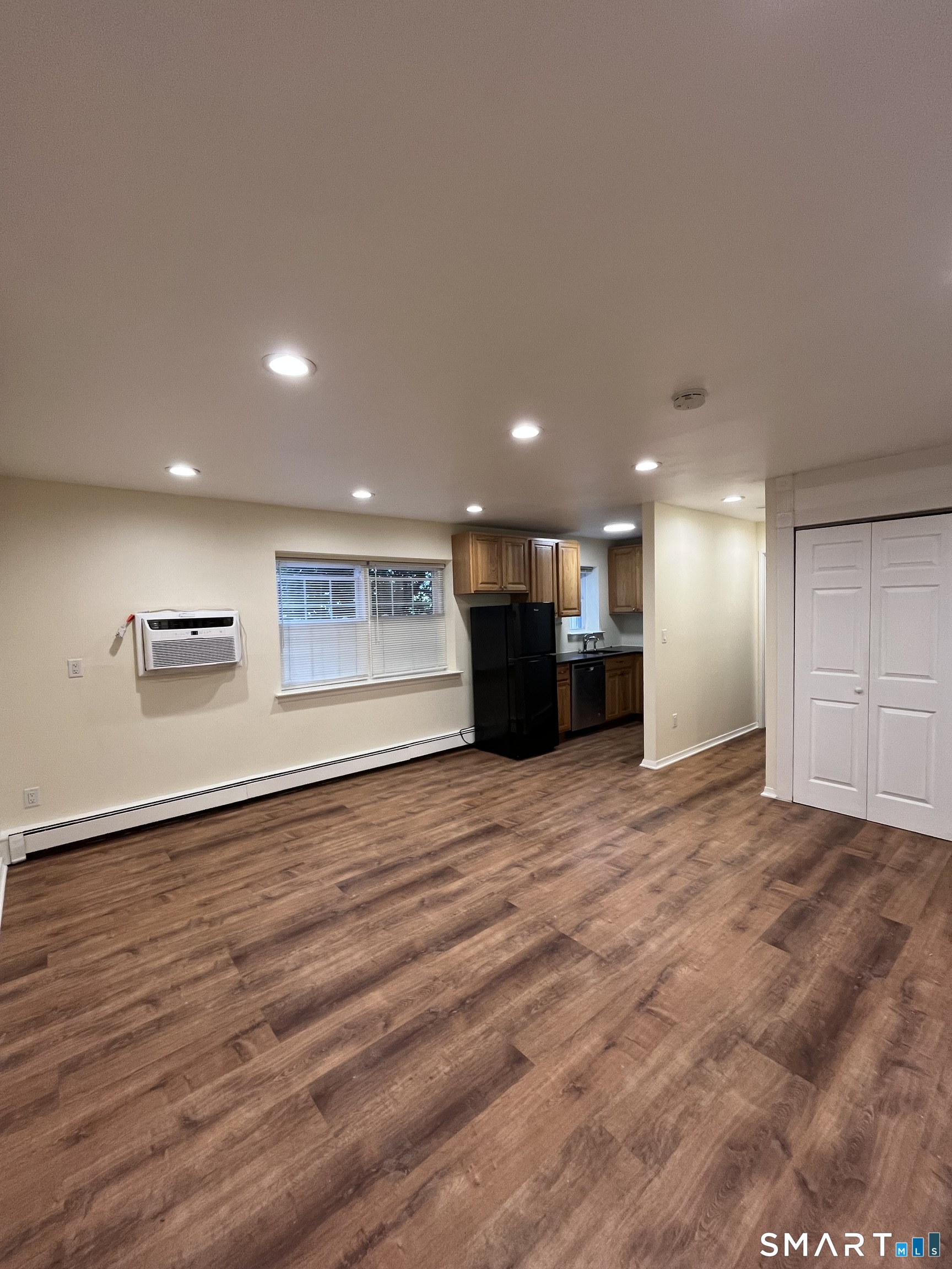 Photo 3 of Condo for sale at 398 Courtland Ave #17, Stamford, CT 06906 | MLS# 24213217 | Listing updated on 2026-10-10