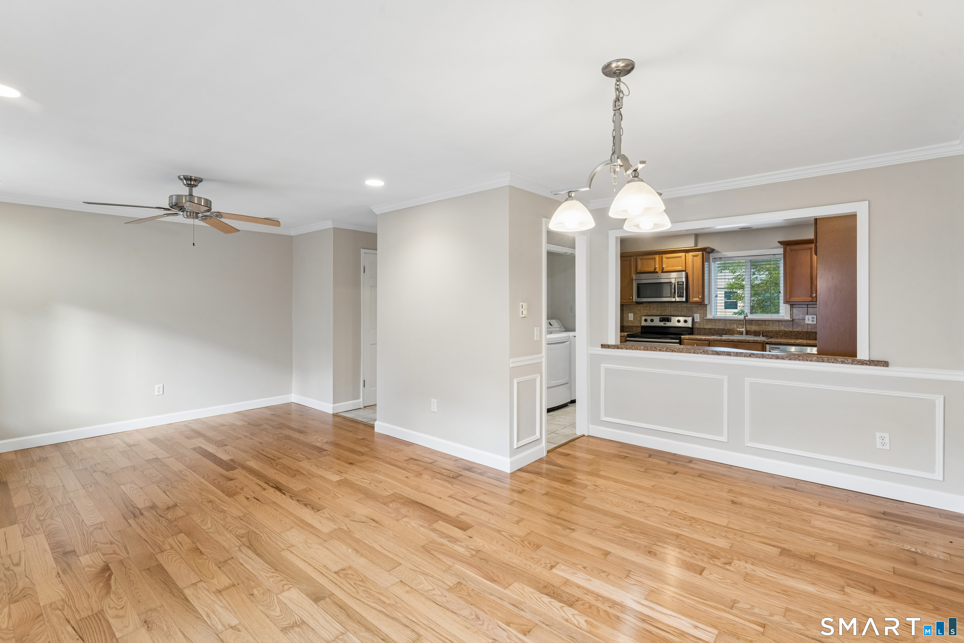 Foto 8 de Condominio en renta en 7 Cedarbrook Townhouse #7, Brookfield, CT — $2,450/mes
