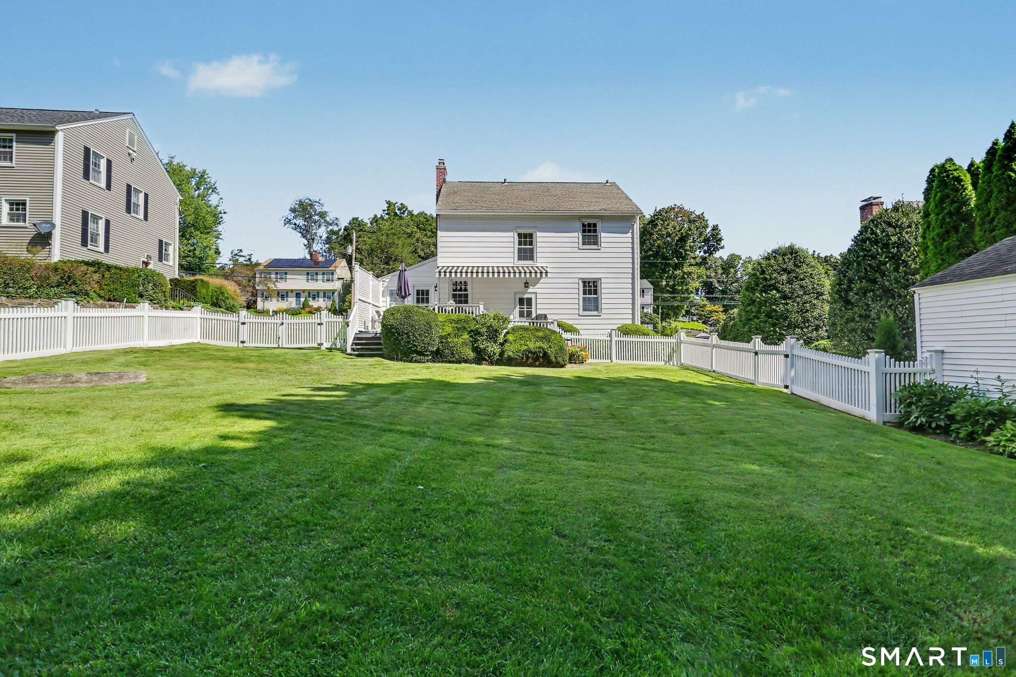 35 Beardsley Parkway — photo 32