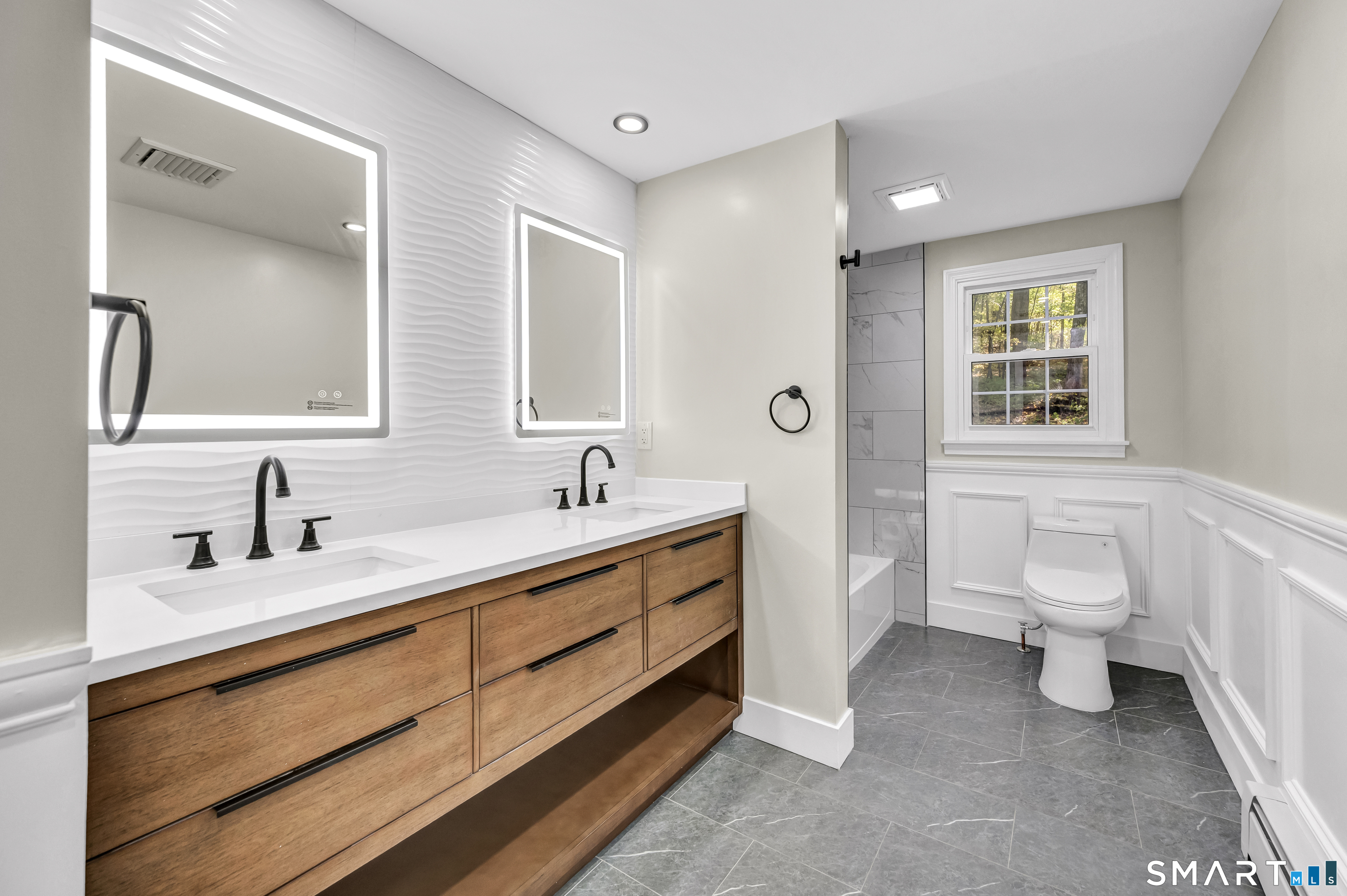 555 Simsbury Road photo 22