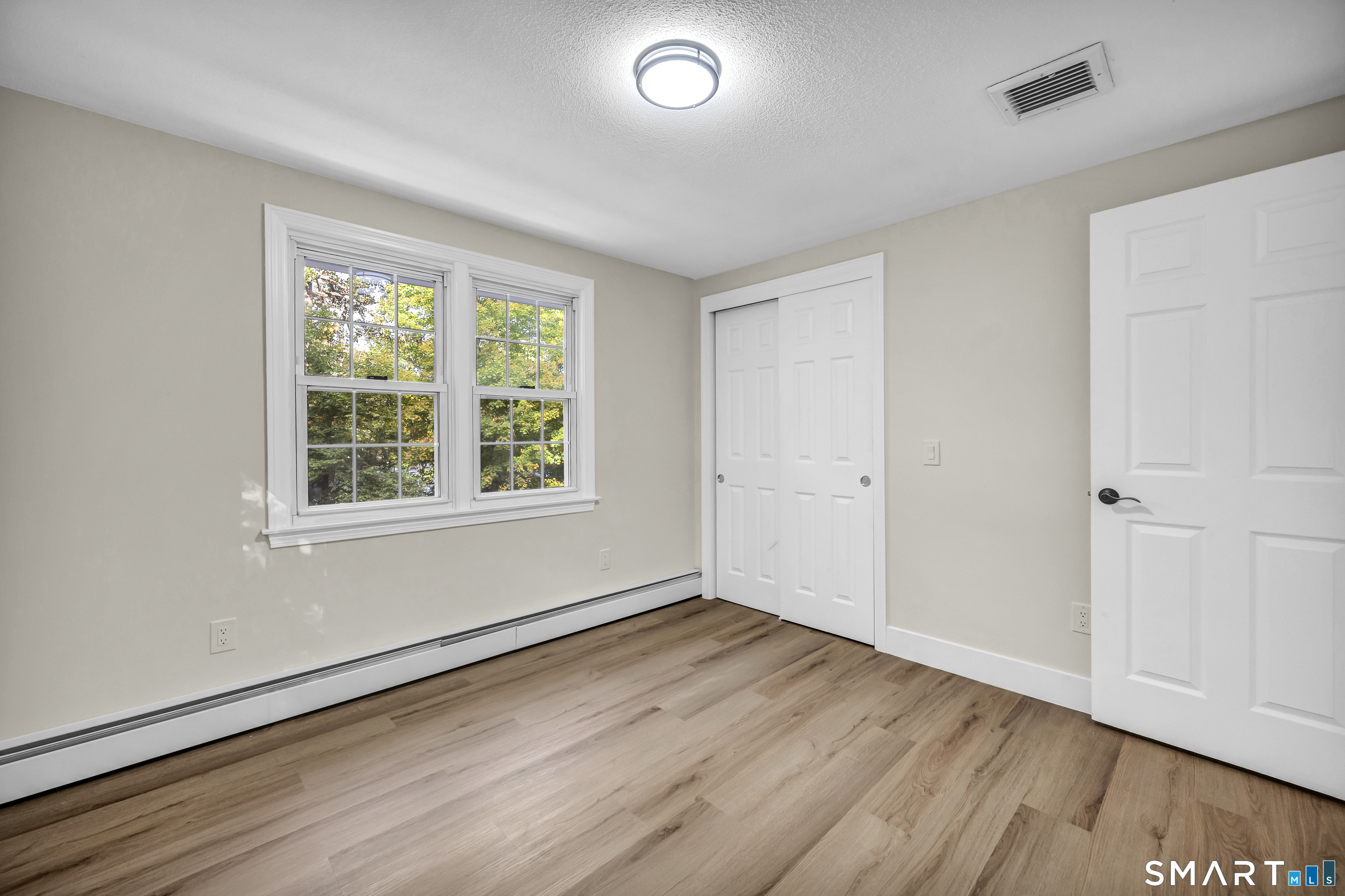 555 Simsbury Road photo 28