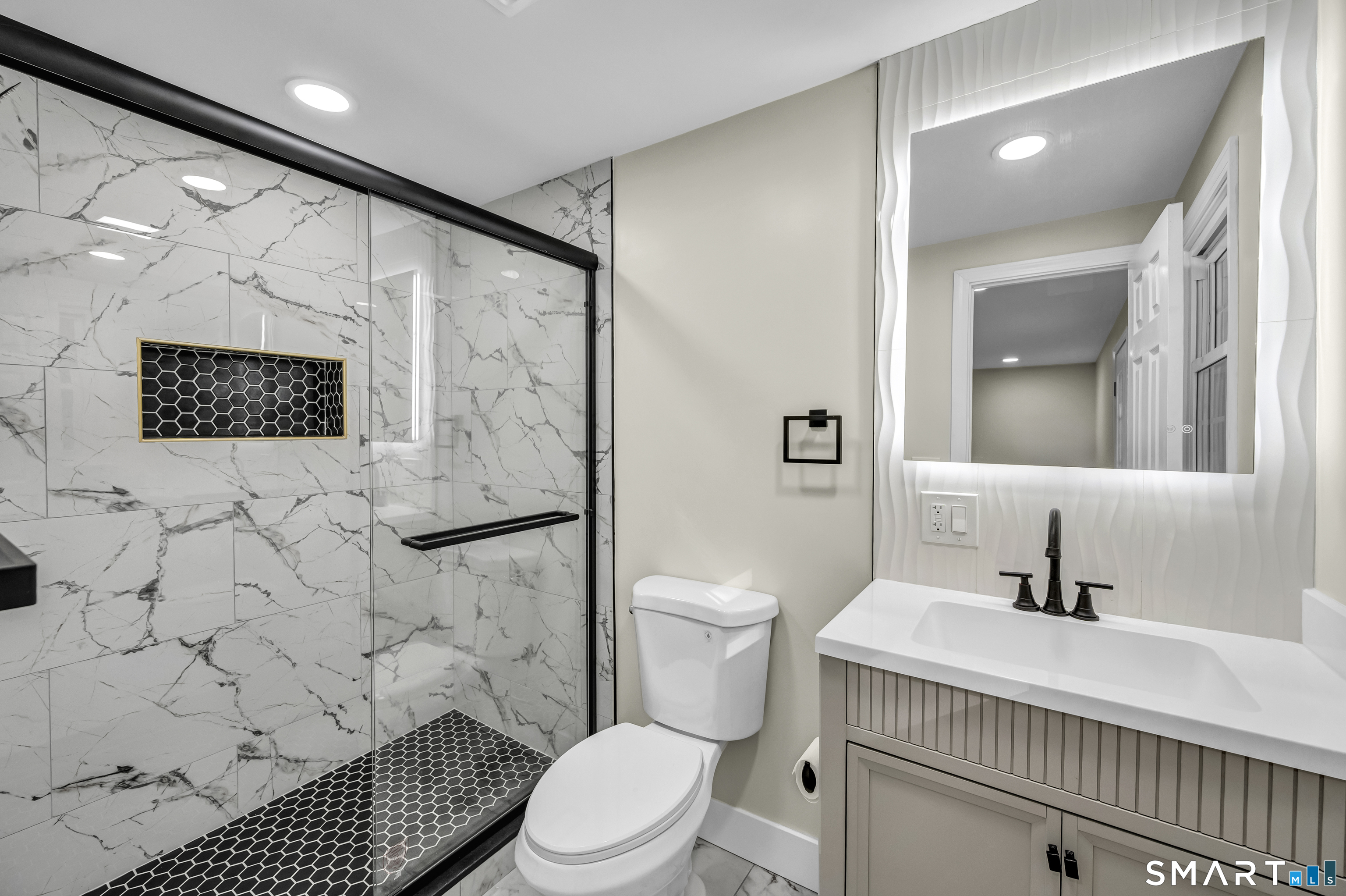555 Simsbury Road photo 32