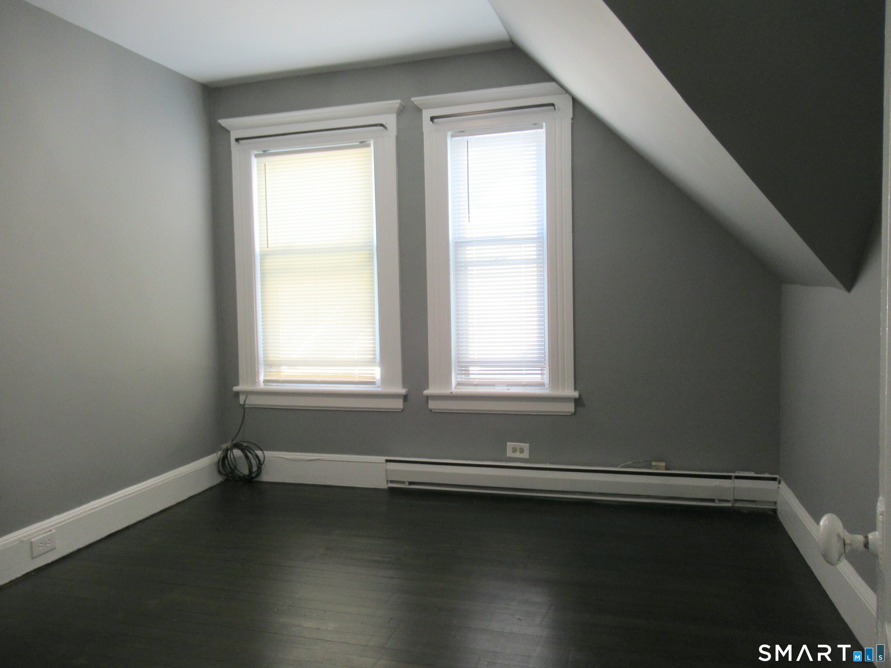 Foto 7 de Apartamento en renta en 326-330 Bradley Street, Bridgeport, CT — $1,650/mes