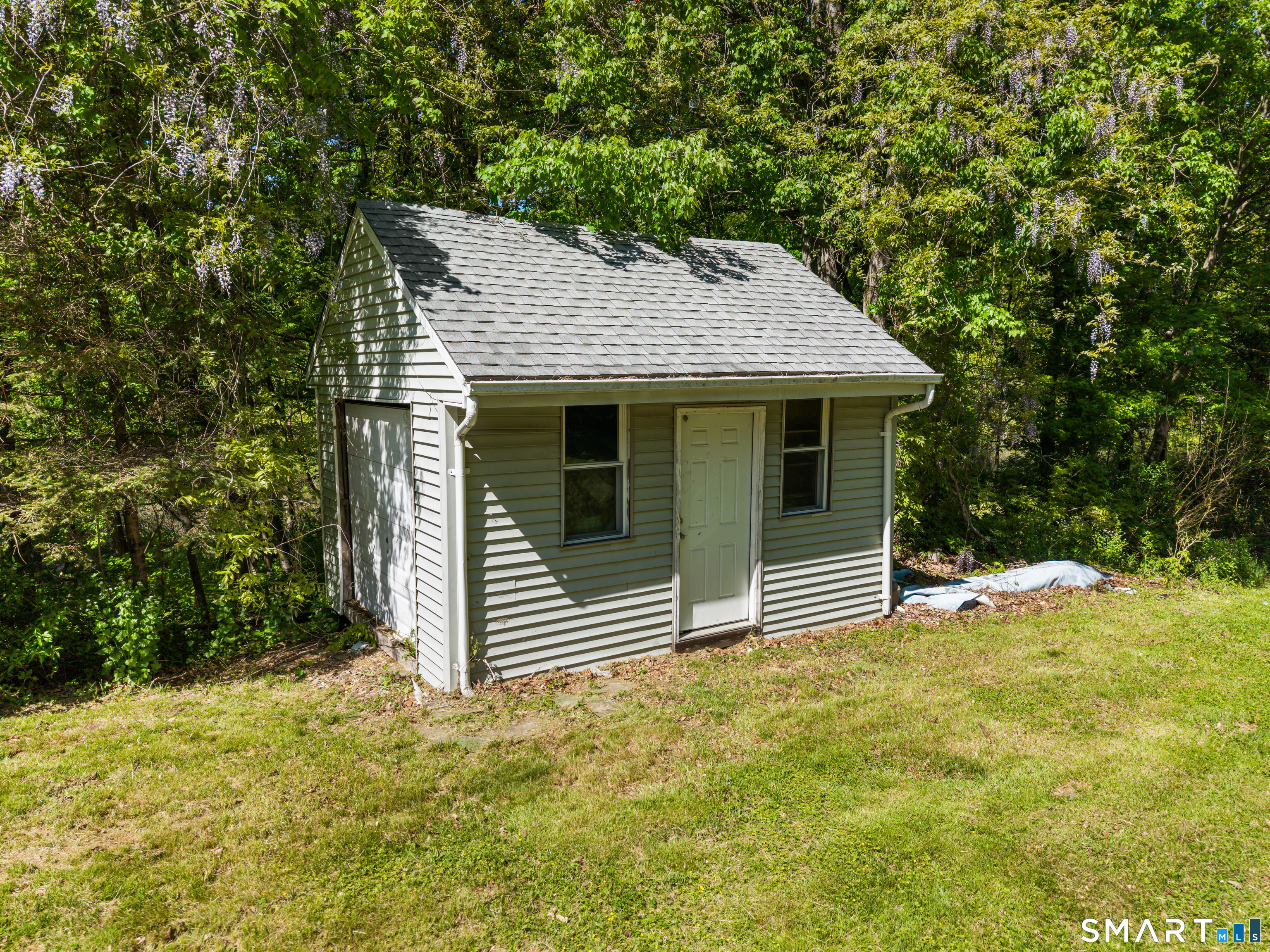 541 Middlebury Road photo 37