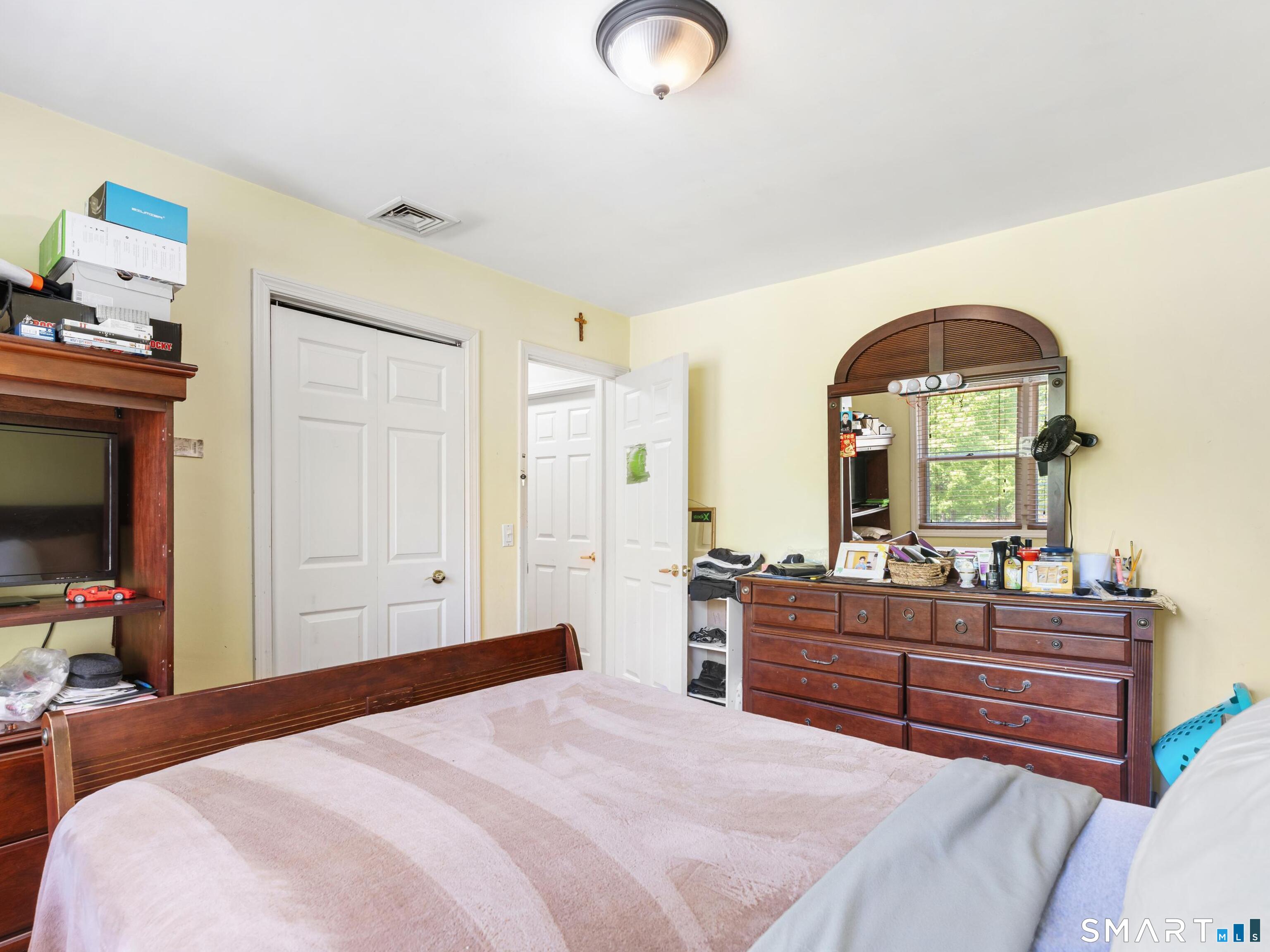 541 Middlebury Road photo 16