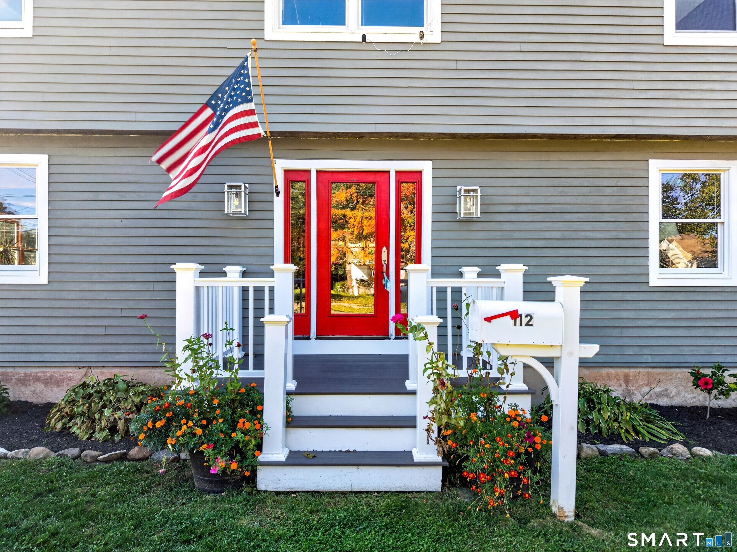 Photo 3 of Single family home for sale at 112 Harbor Pkwy, Clinton, CT 06413 | MLS# 24212461 | Listing updated on 2026-10-09