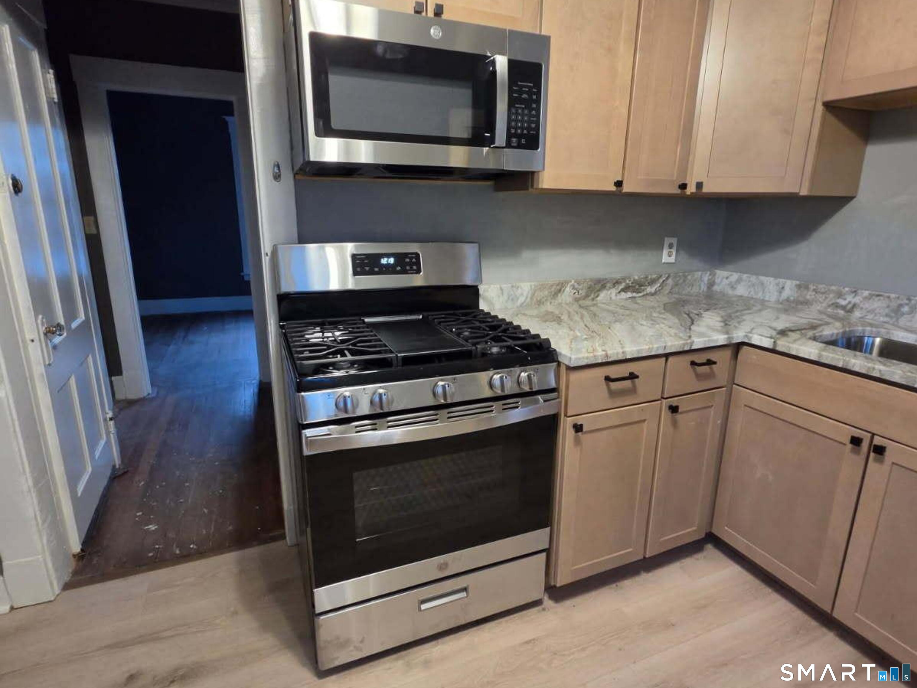 Photo 3 of House for sale at 49 Monahan Pl, West Haven, CT 06516 | MLS# 24196496 | Listing updated on 2026-10-09