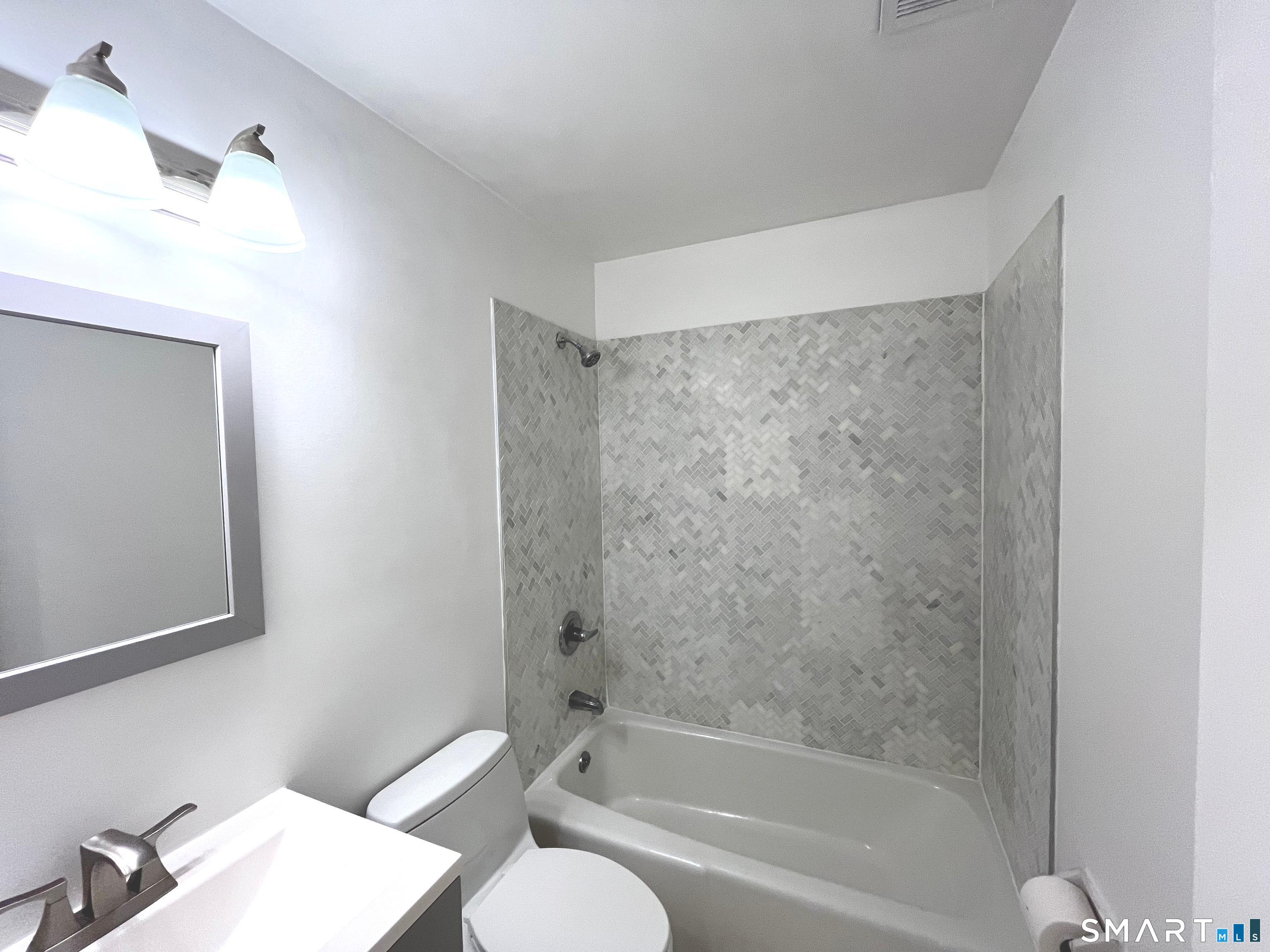 398 Courtland Avenue Unit #17 photo 11