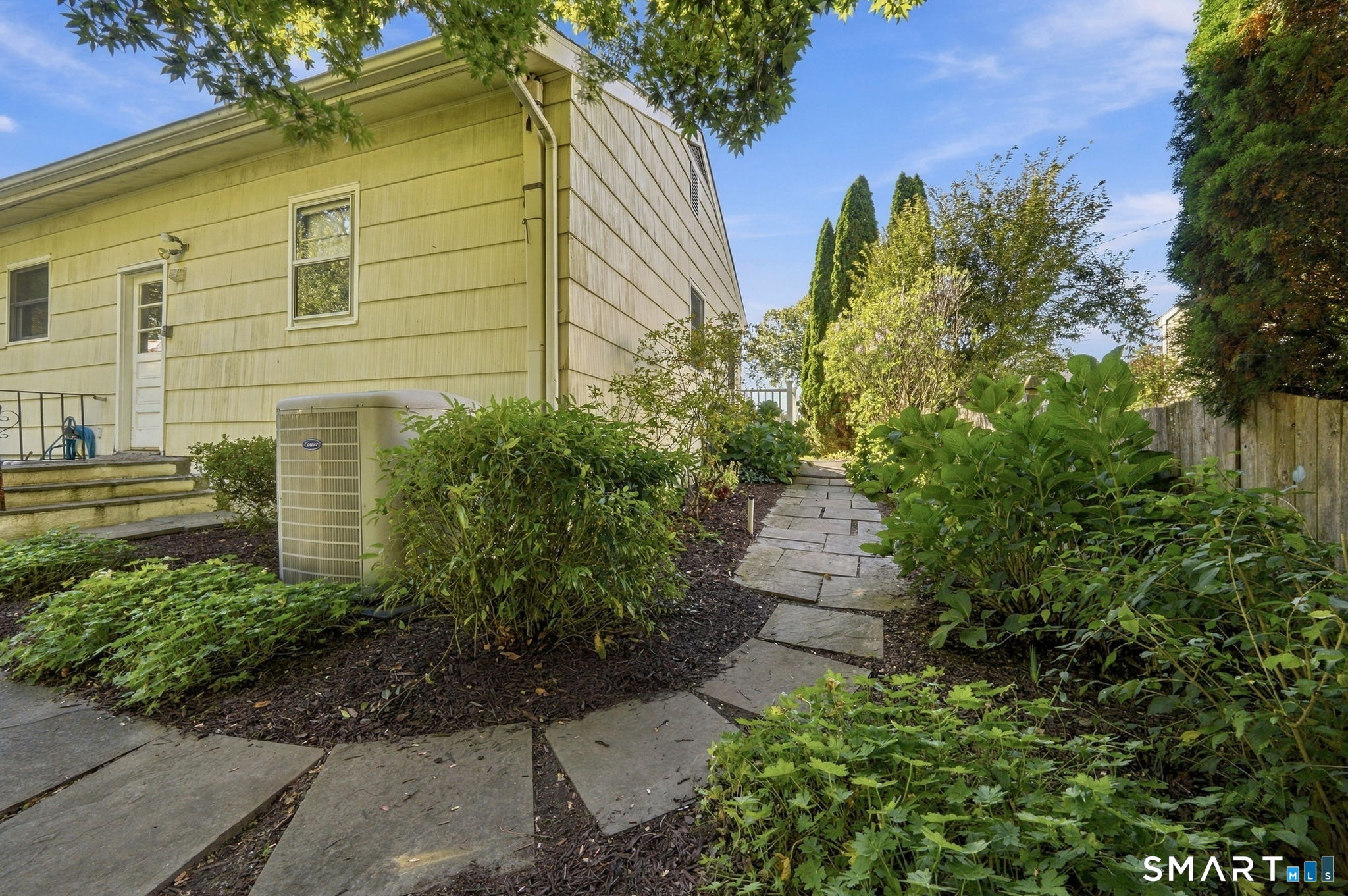 23 Clara Drive — photo 22
