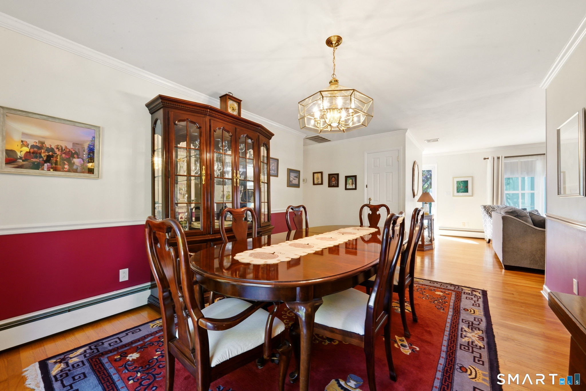 Foto 7 de Casa en venta en 23 Clara Drive, Norwalk, CT — $799,000