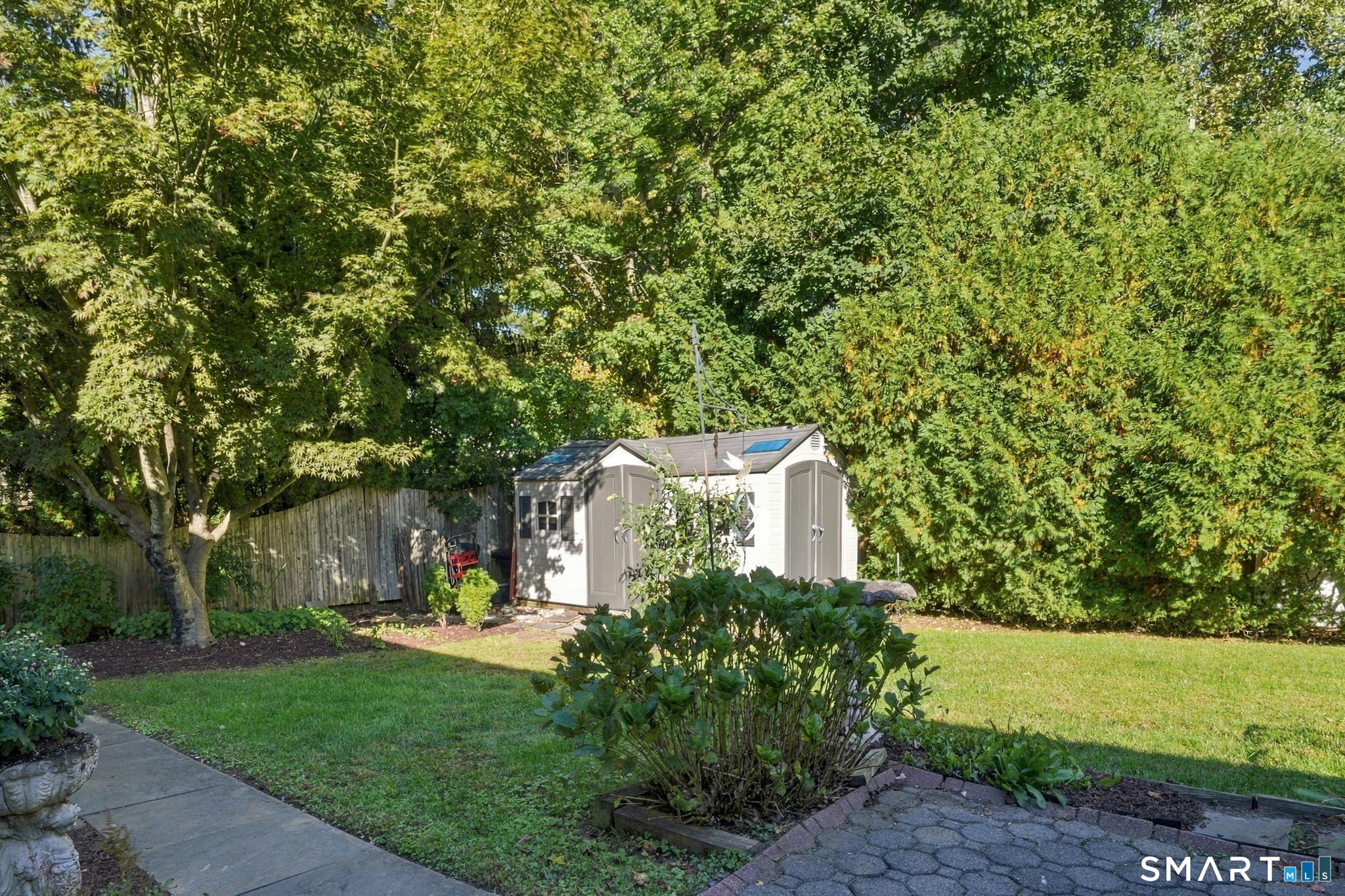 23 Clara Drive — photo 26
