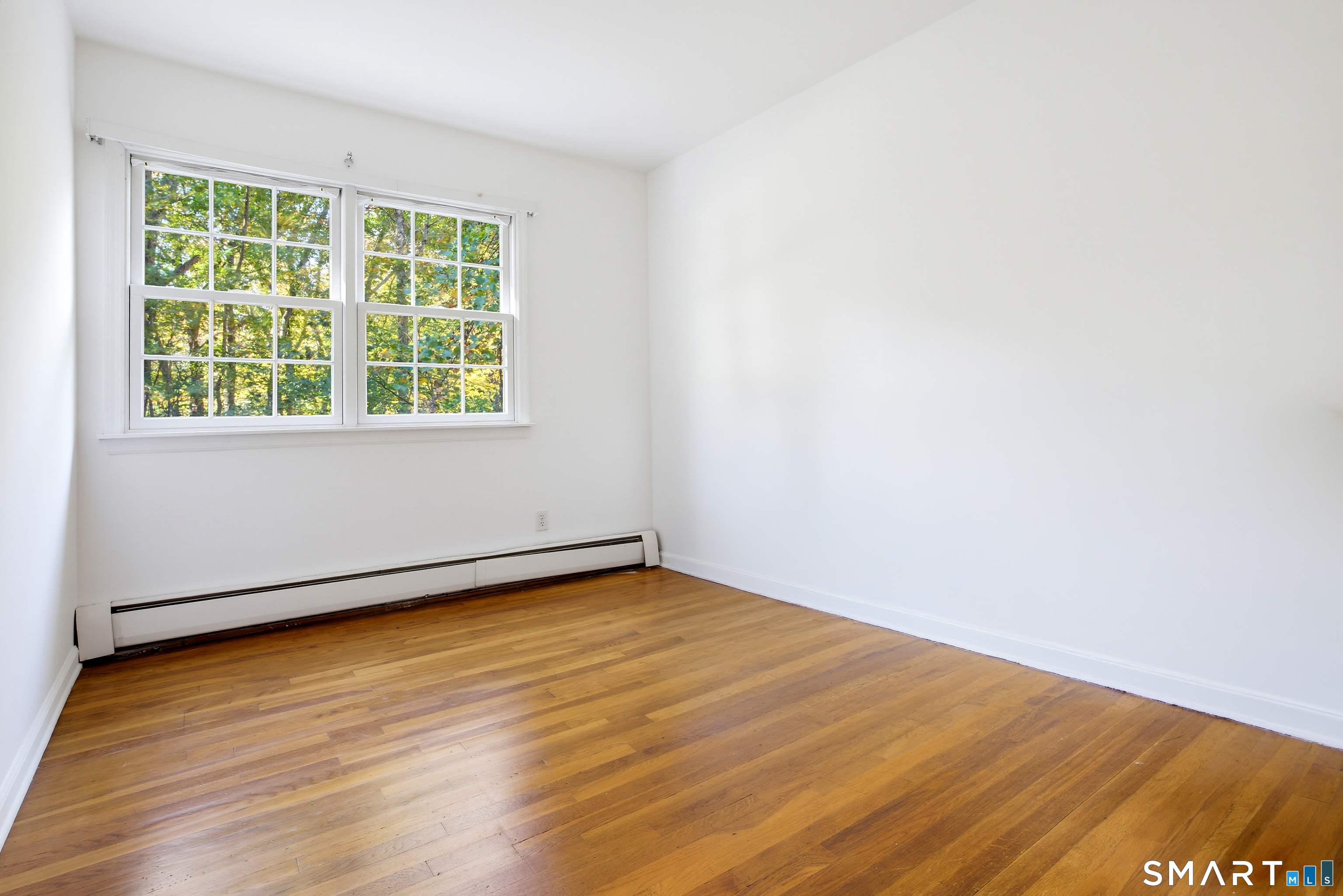 8 Glen Lane — photo 31