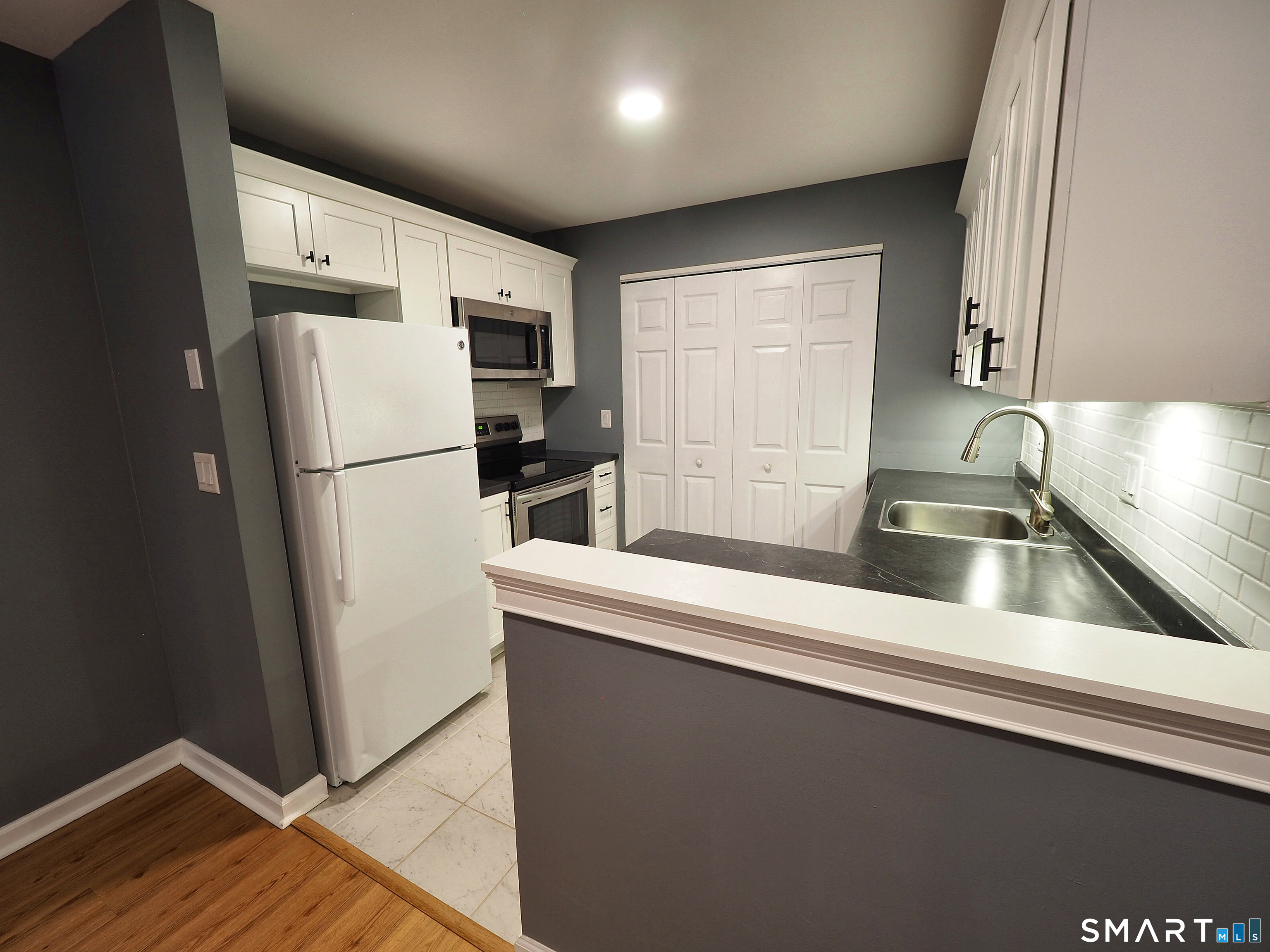 20 Pembroke, Unit 45 photo 11