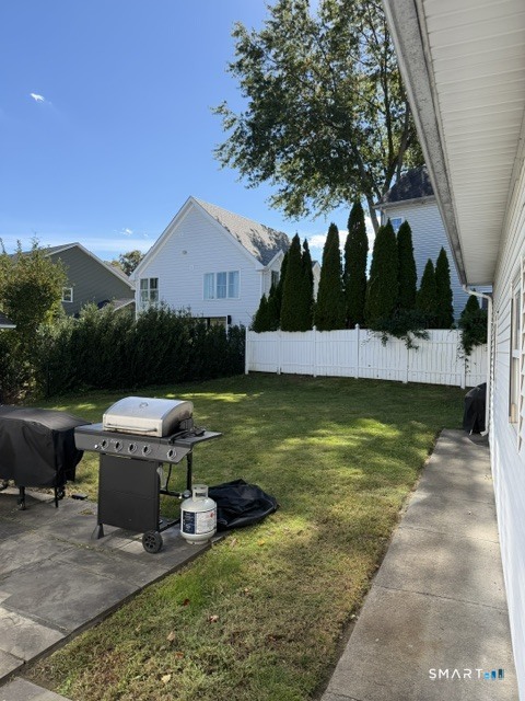 Foto 6 de Apartamento en renta en 301 Spruce Street, Fairfield, CT — $3,600/mes