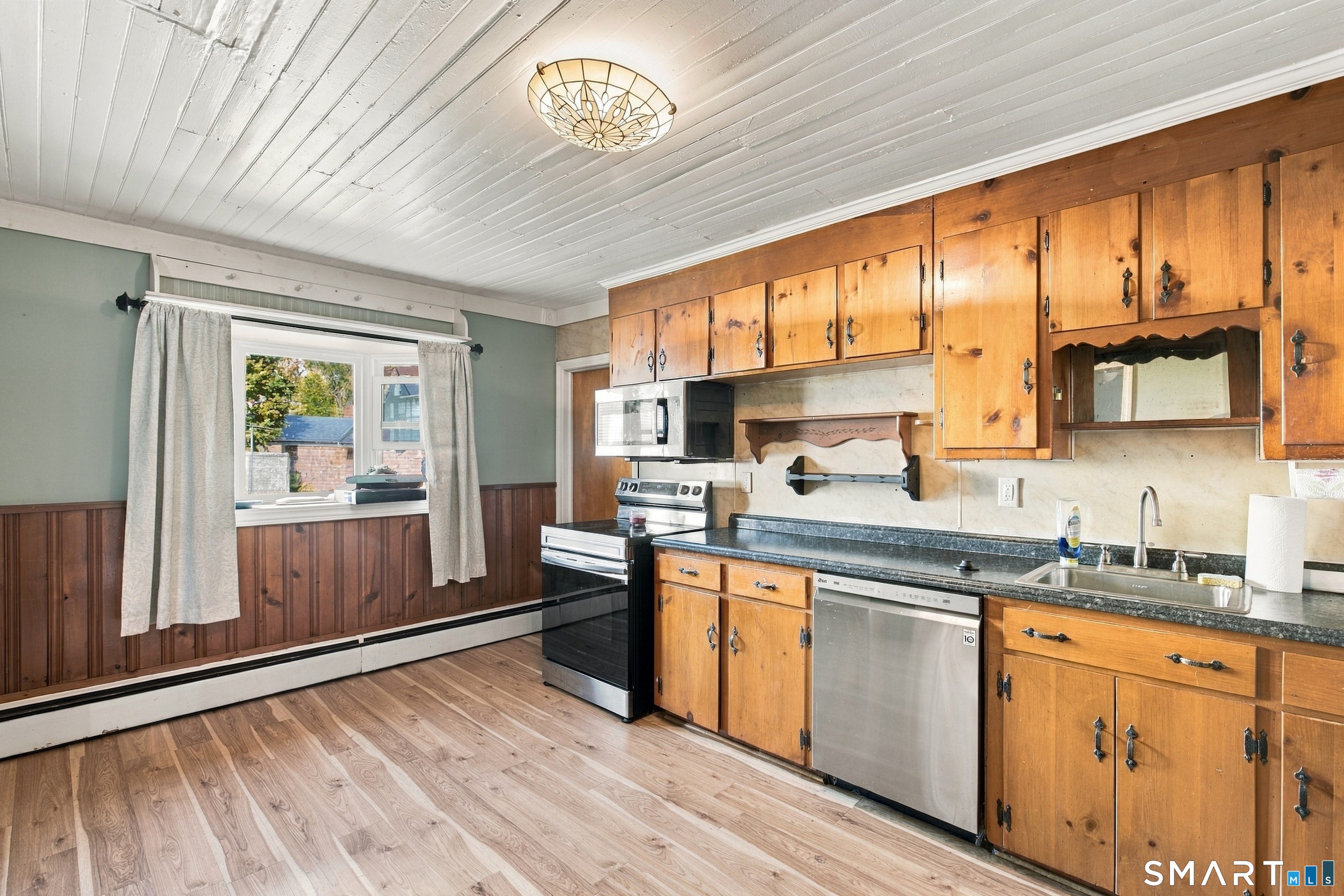 9 Warriner Avenue photo 6