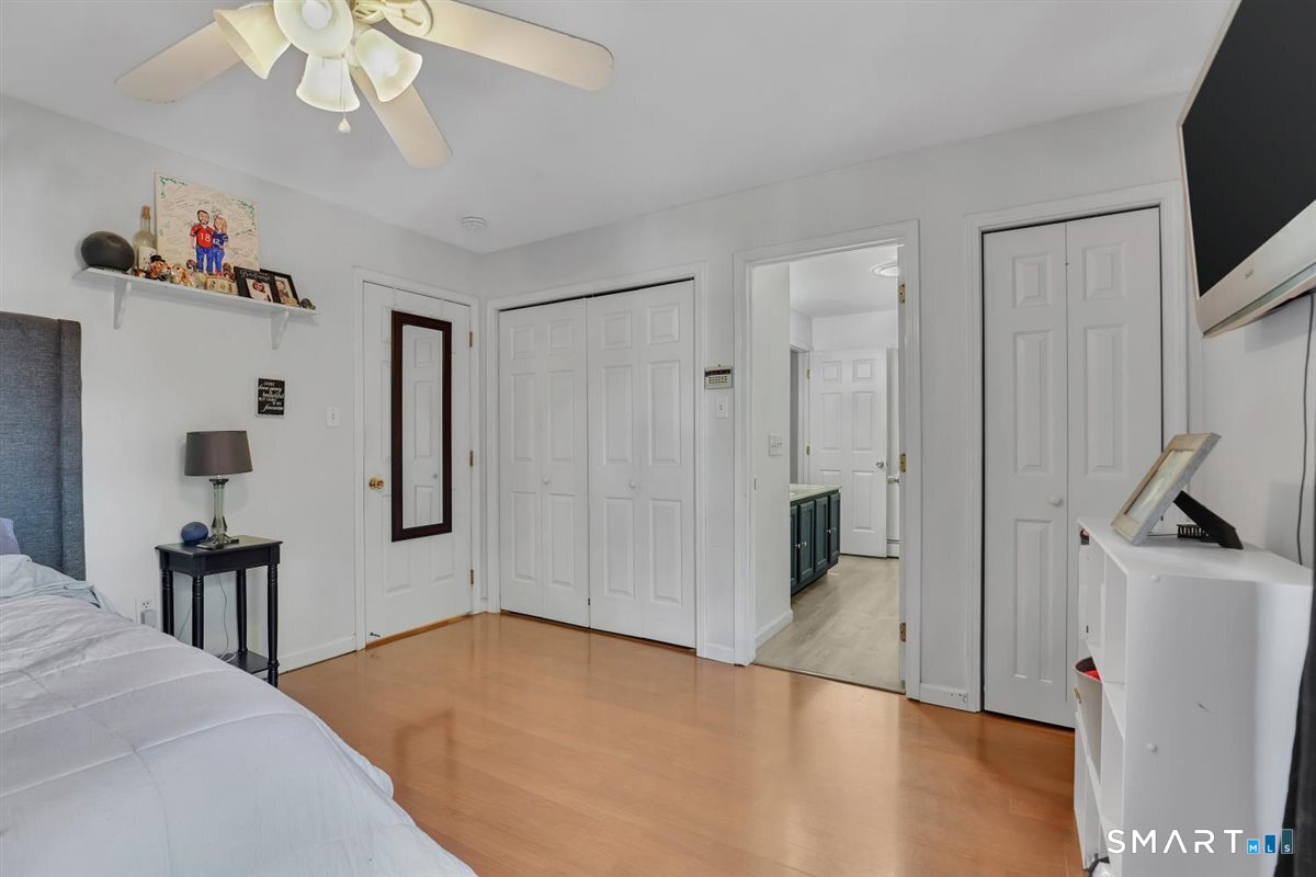 17 Beacon Street photo 20