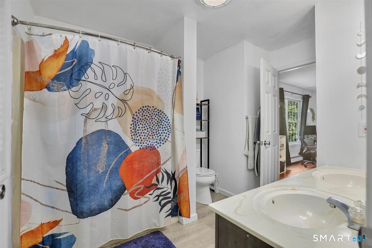 17 Beacon Street photo 21