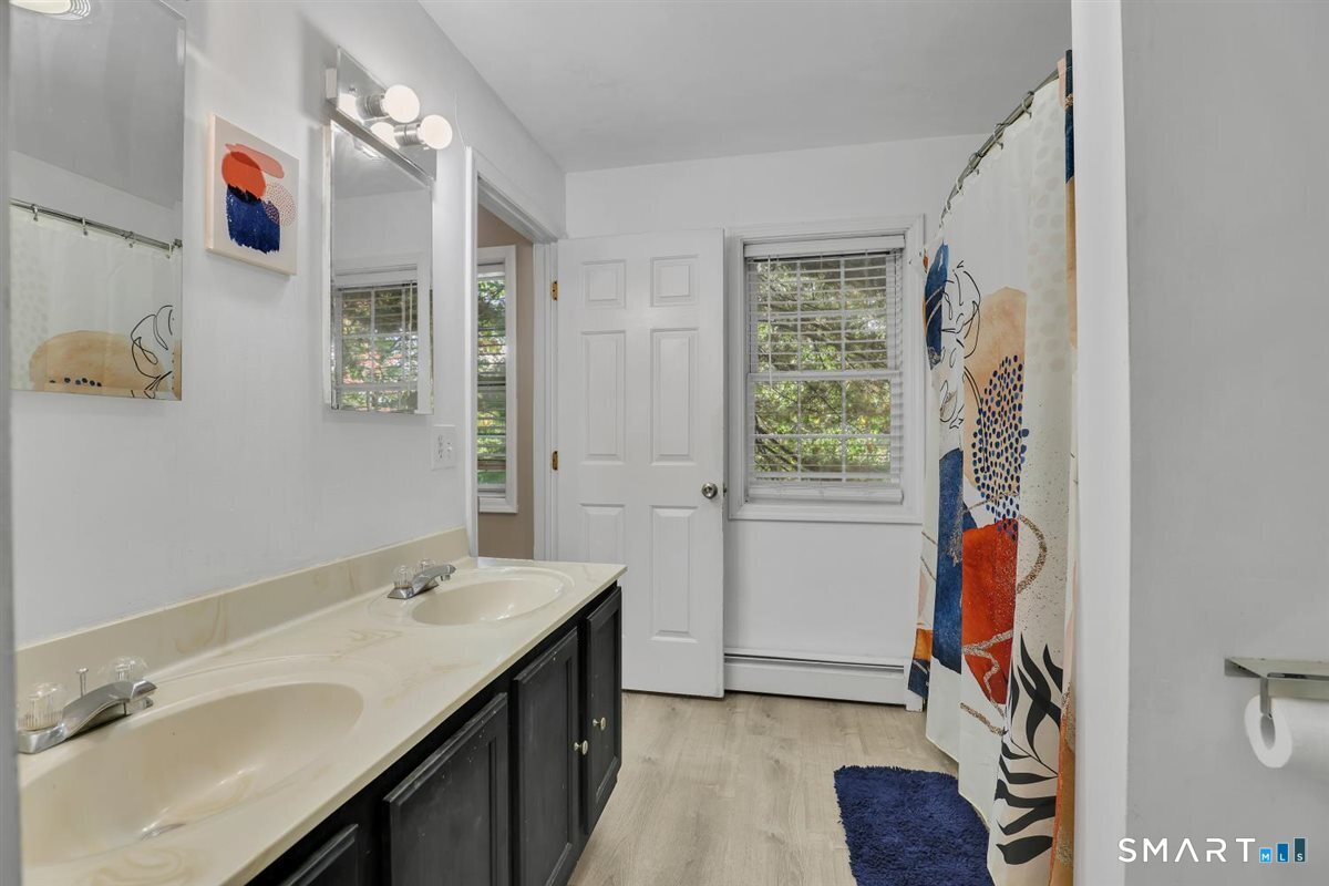 17 Beacon Street photo 22