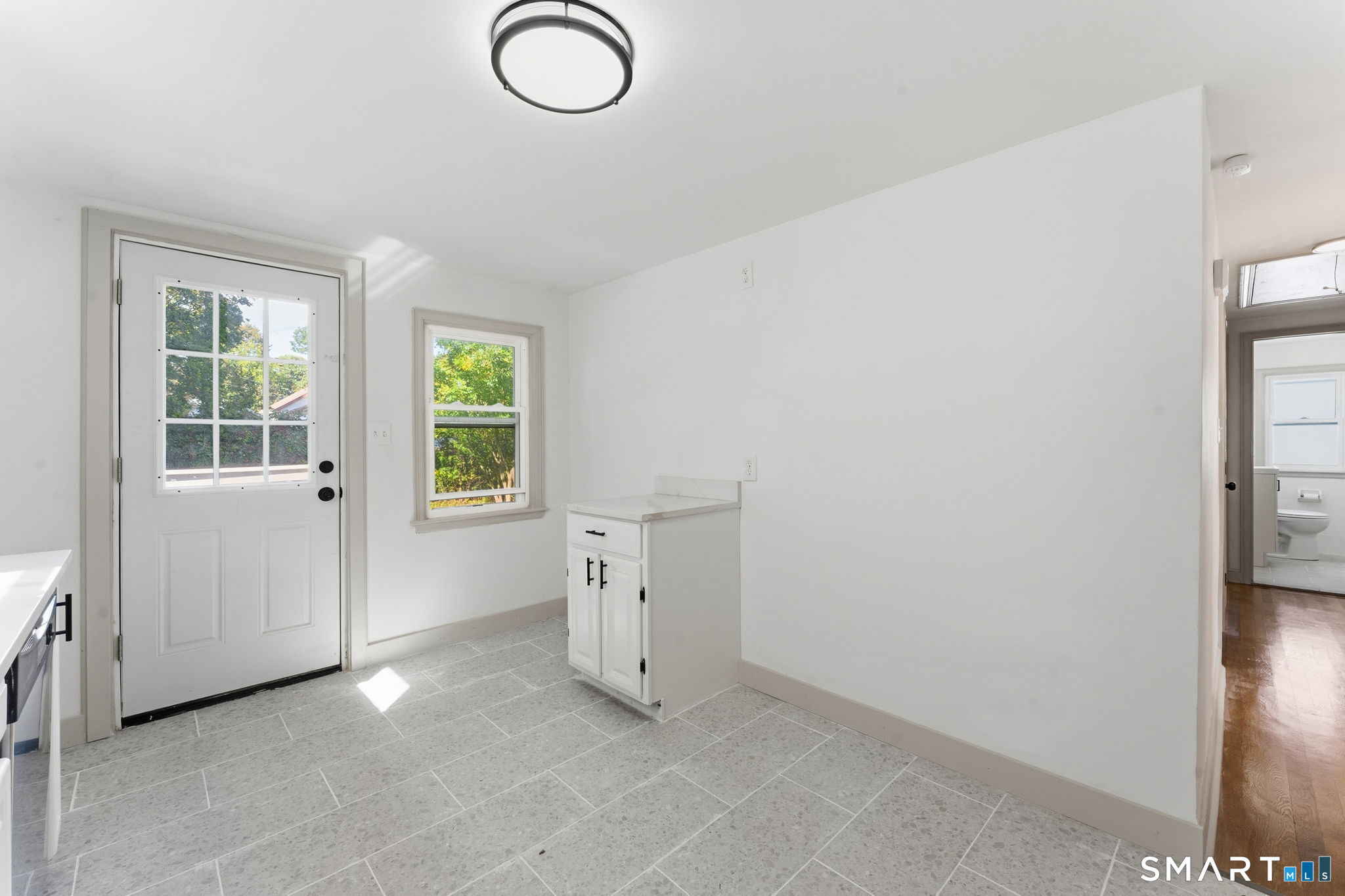 23 Hillview Avenue photo 14
