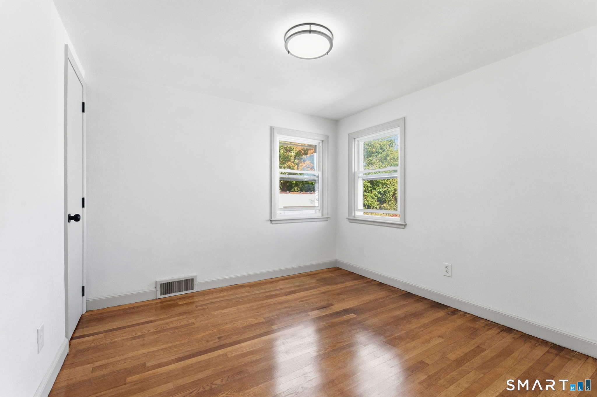 23 Hillview Avenue photo 17