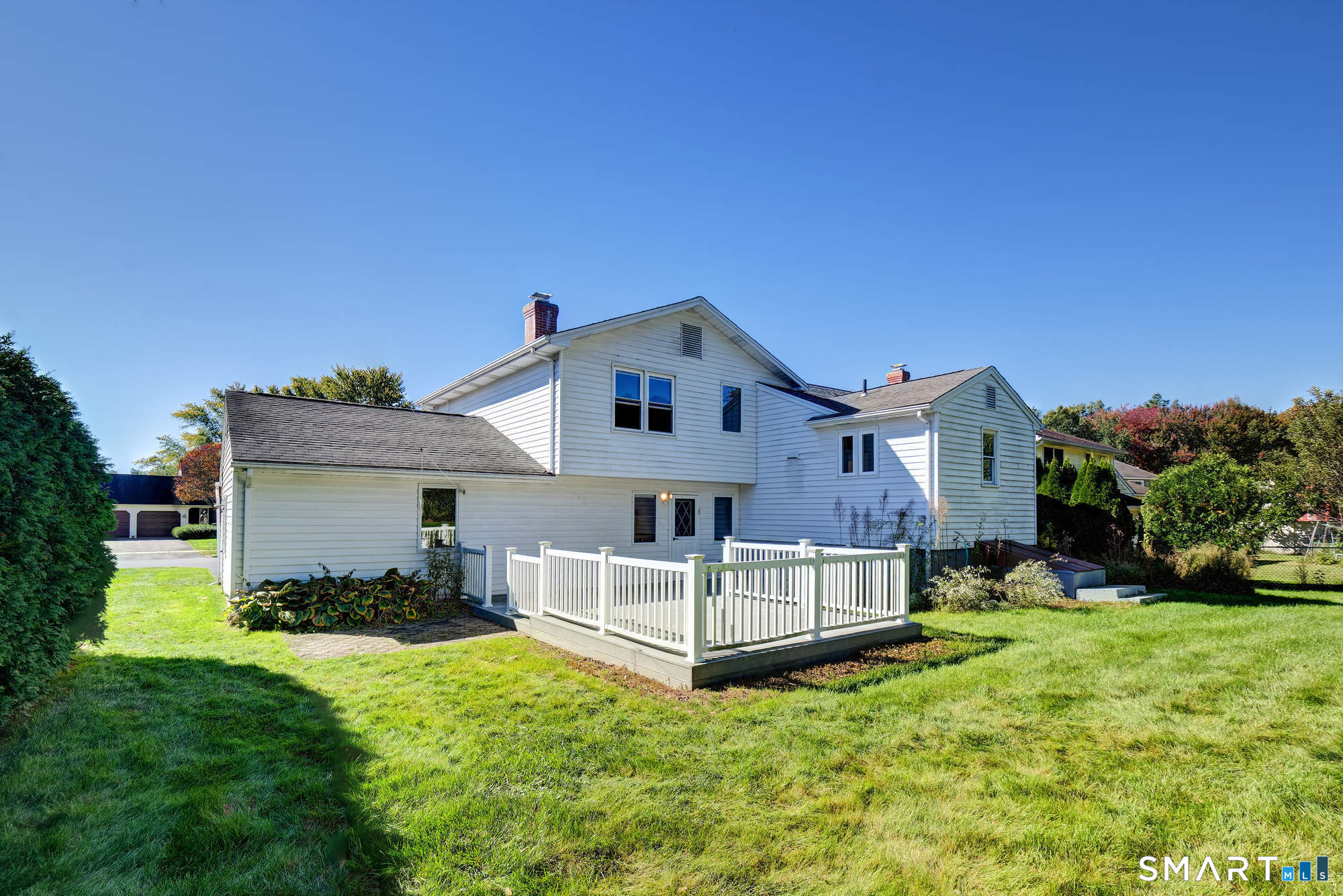 Photo 2 of Single family home for sale at 107 Patriot Ln, Newington, CT 06111 | MLS# 24212845 | Listing updated on 2026-10-10
