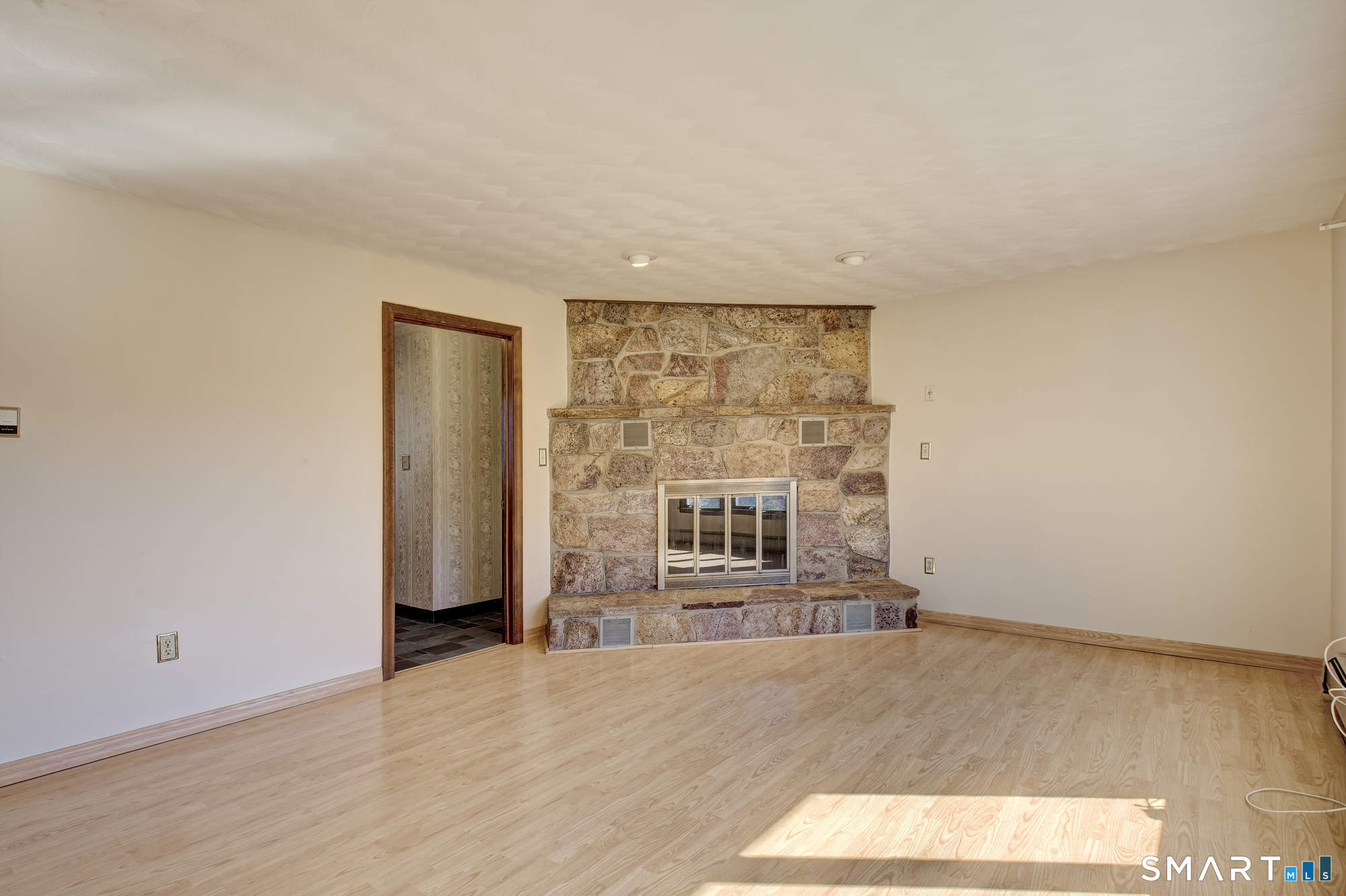 107 Patriot Lane photo 13