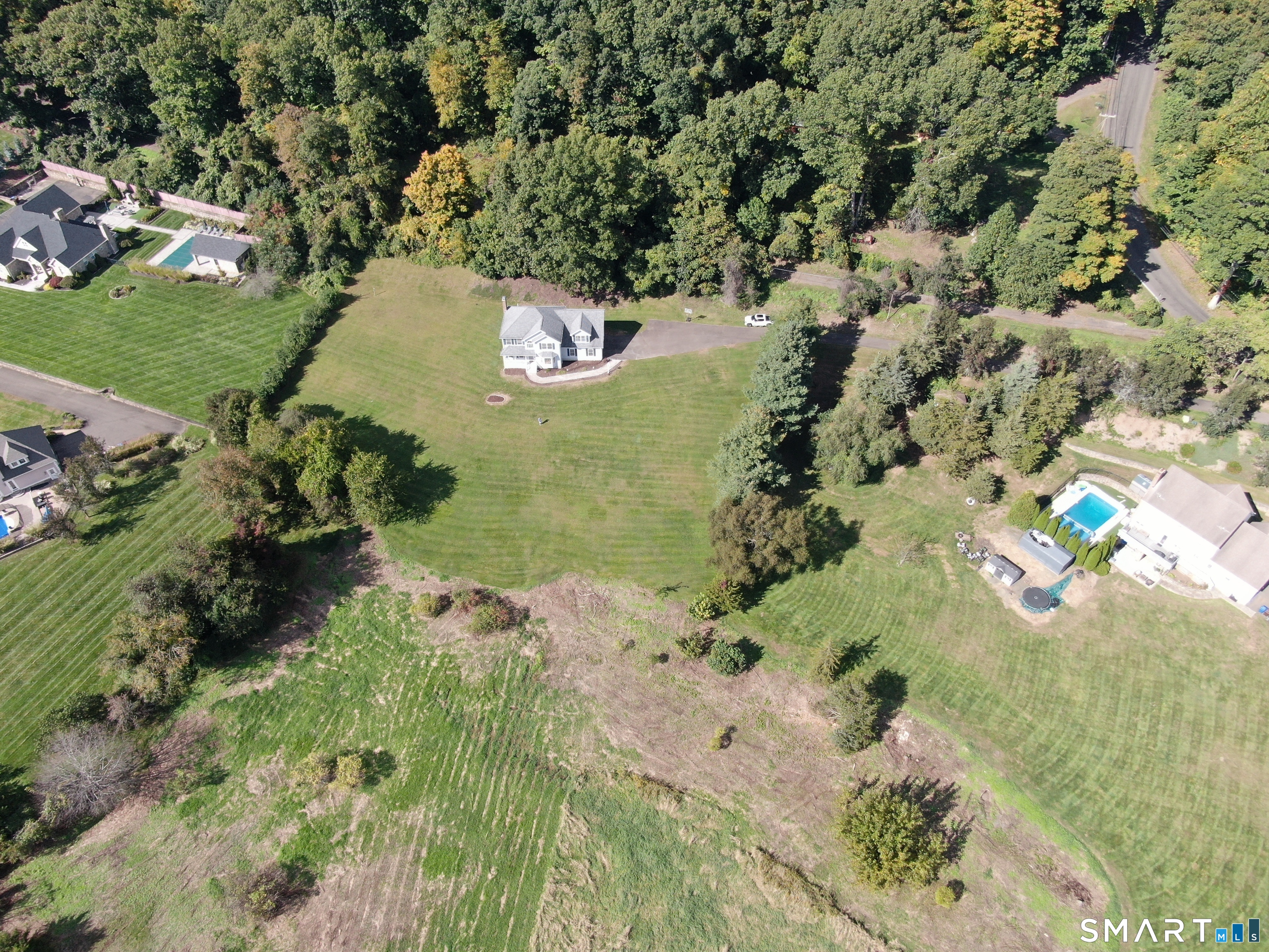 680 Totoket Road photo 40