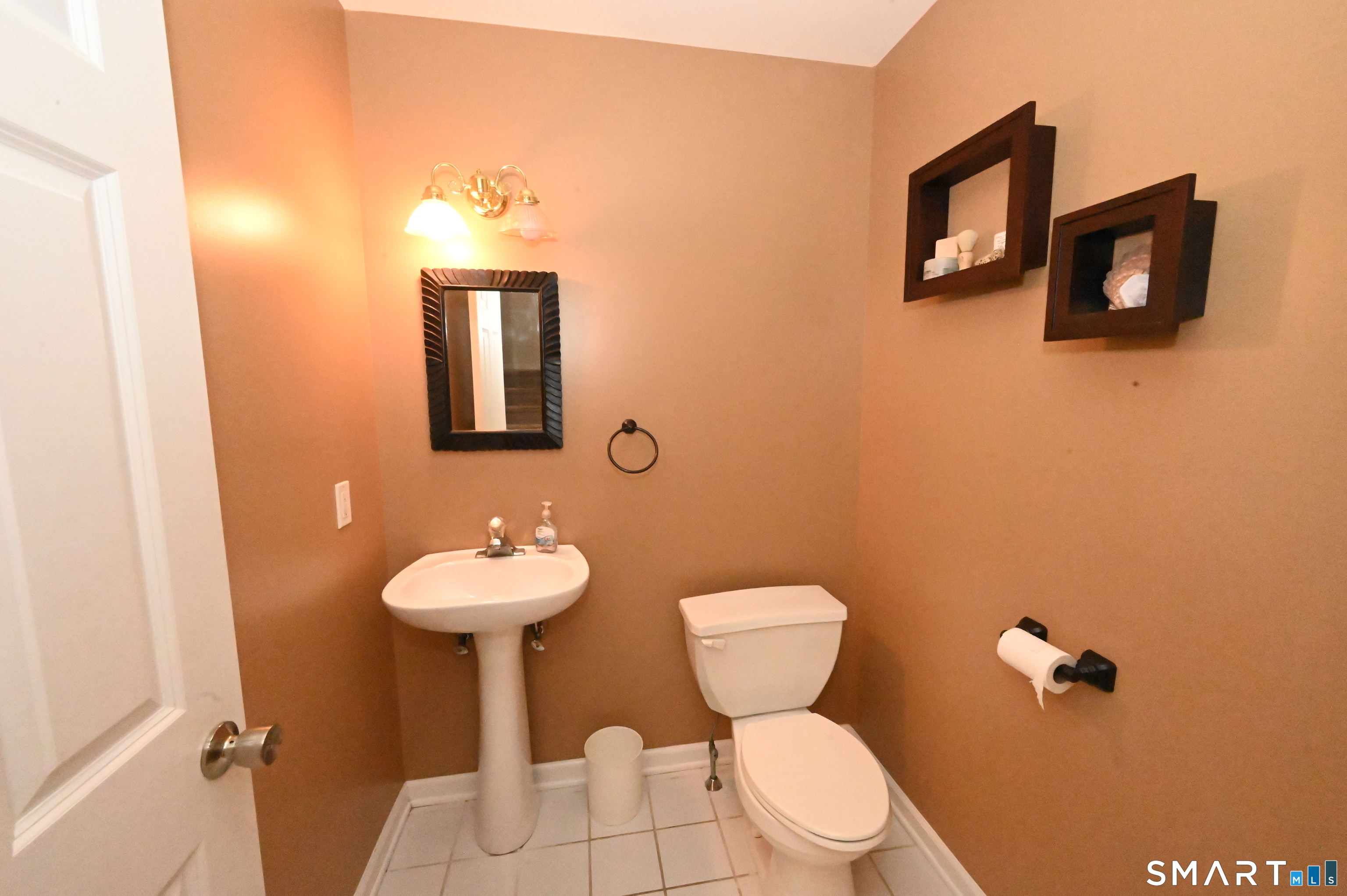 680 Totoket Road photo 19