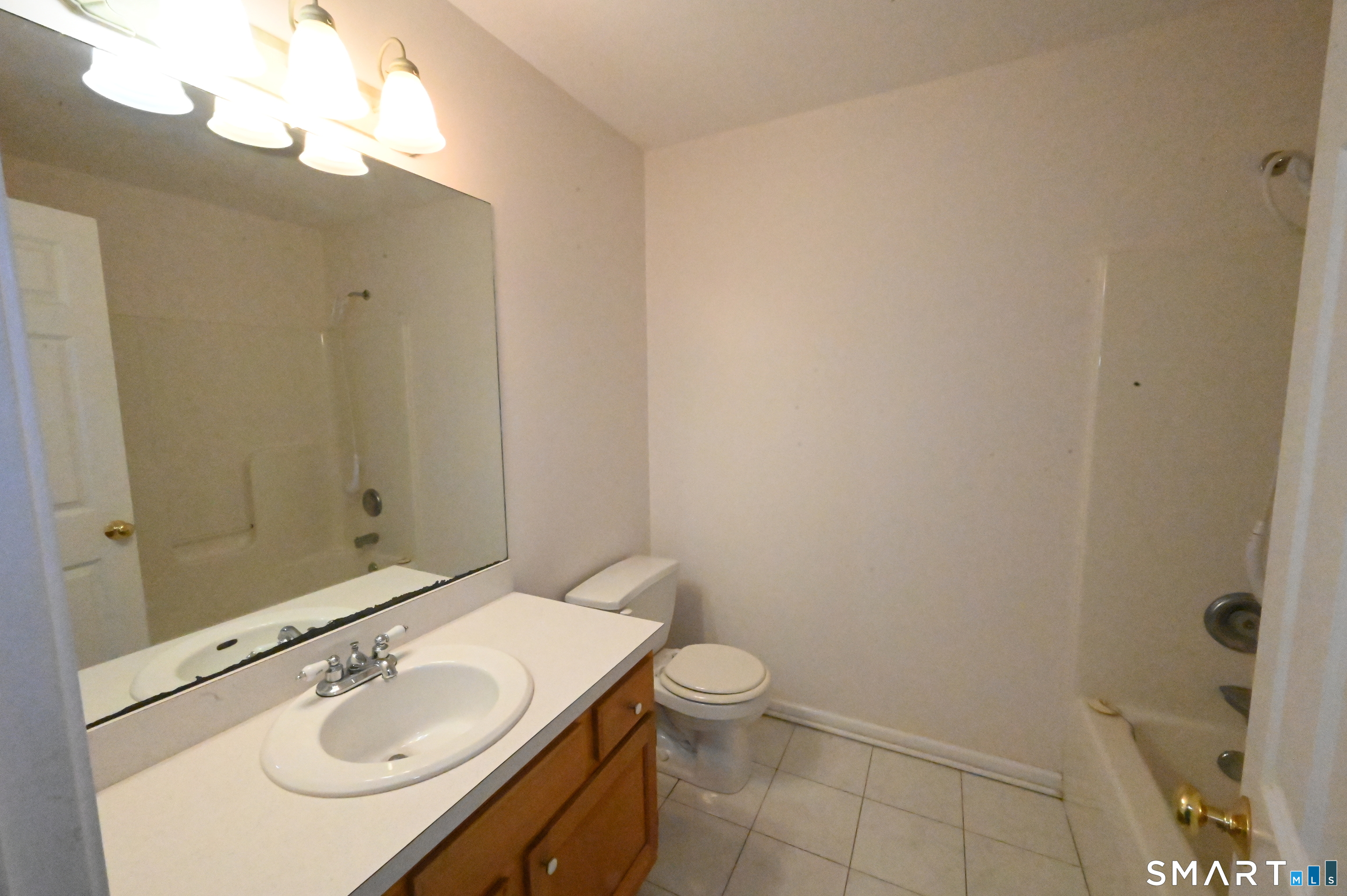 680 Totoket Road photo 24
